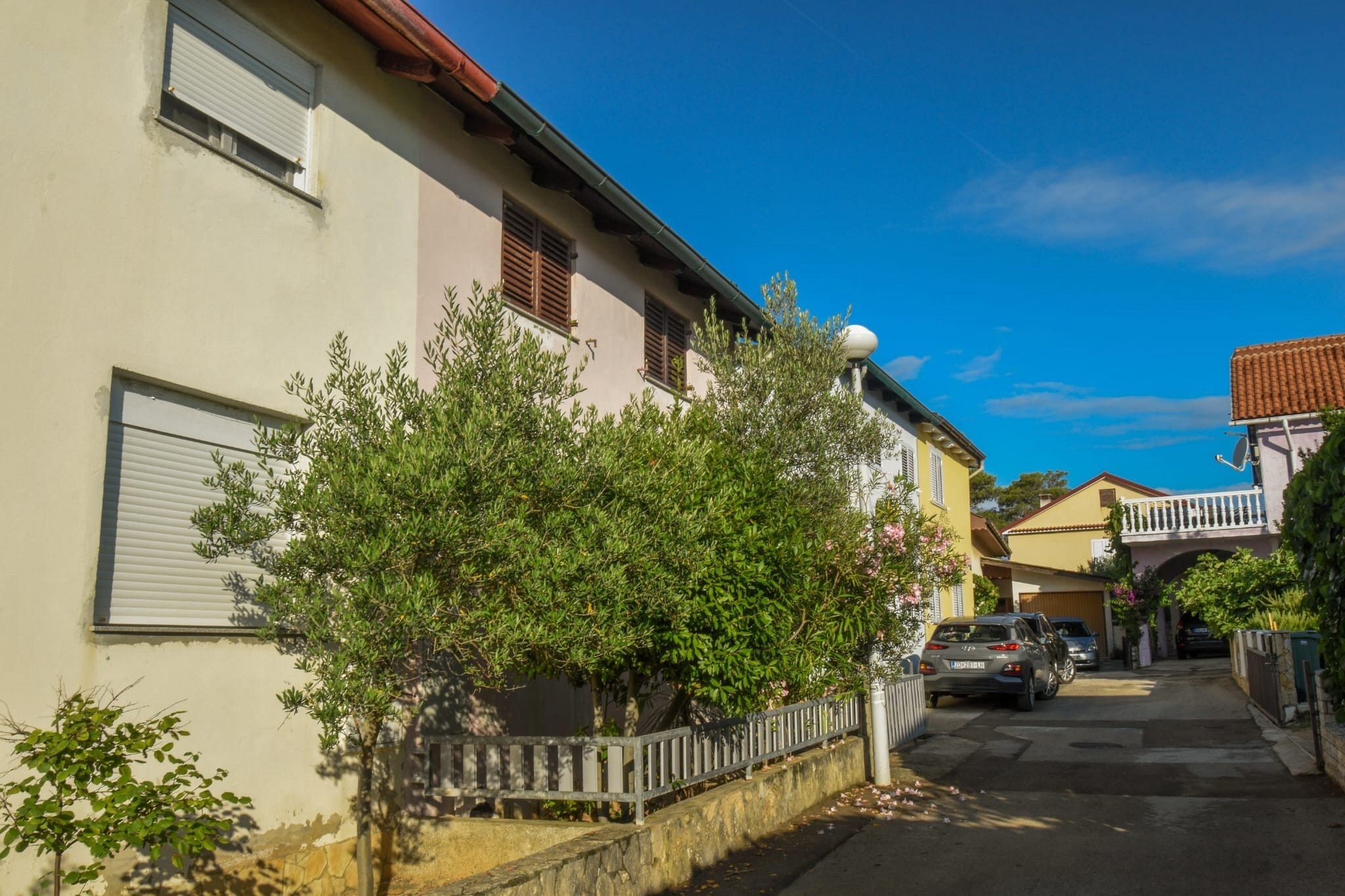 Apartment Kostanjevac - Two Bedroom Apartment with Terrace and Sea View-Außenbereich