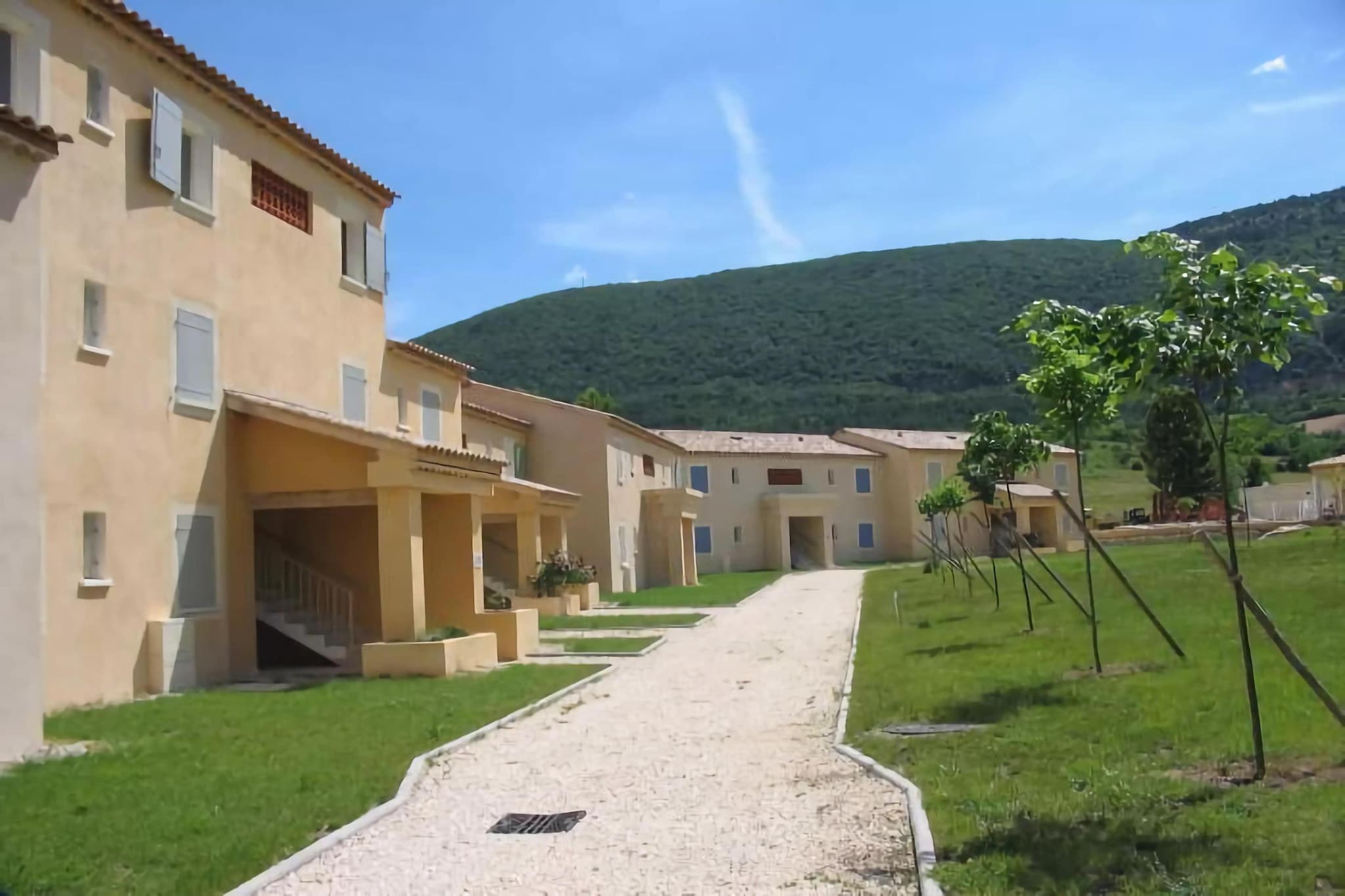 Résidence Les Sources - Montbrun-les-Bains // Apt T2 - 4 pers 2P4