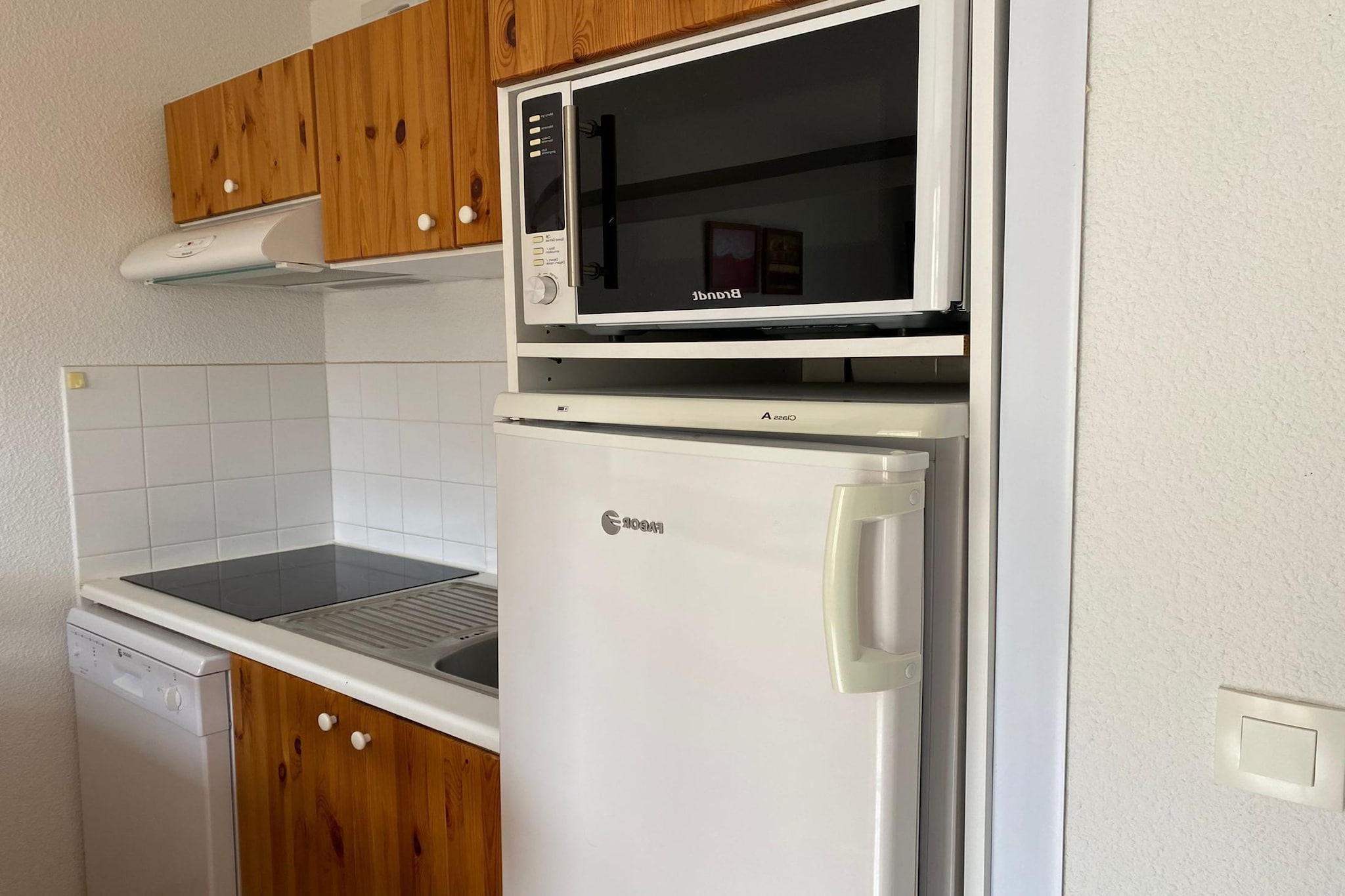 Résidence Les Sources - Montbrun-les-Bains // Apt T2 - 4 pers 2P4-Keuken