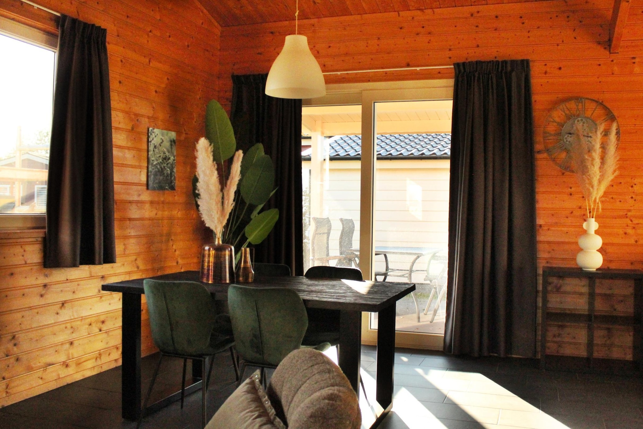 Vakantiehuisje 19 - Eetkamer
