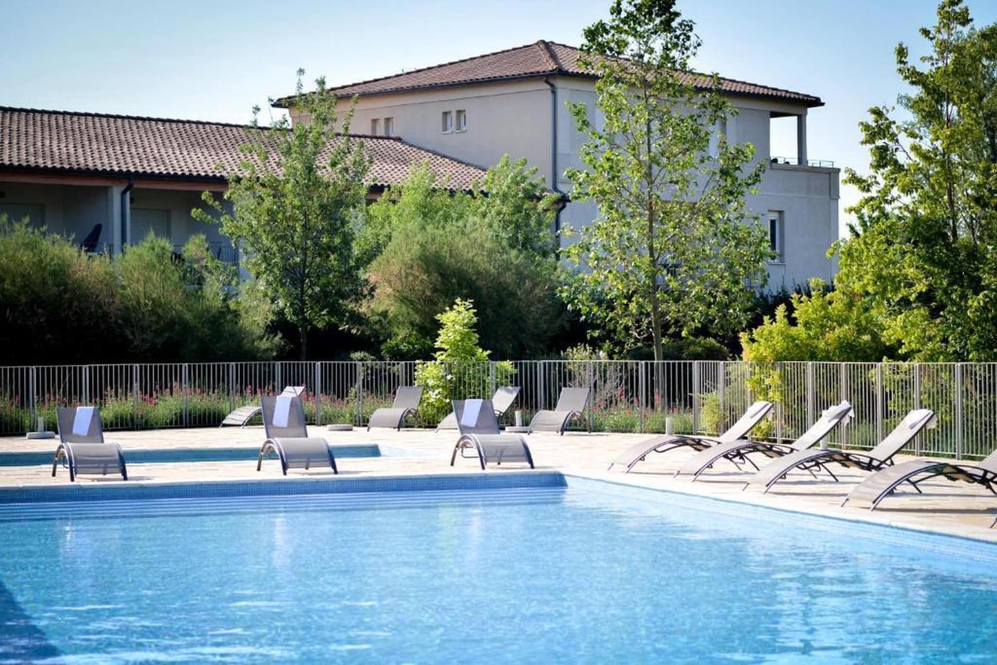 Résidence du Château de Jouarres - Azille // Apt 3 P 6 pers - Zwembad