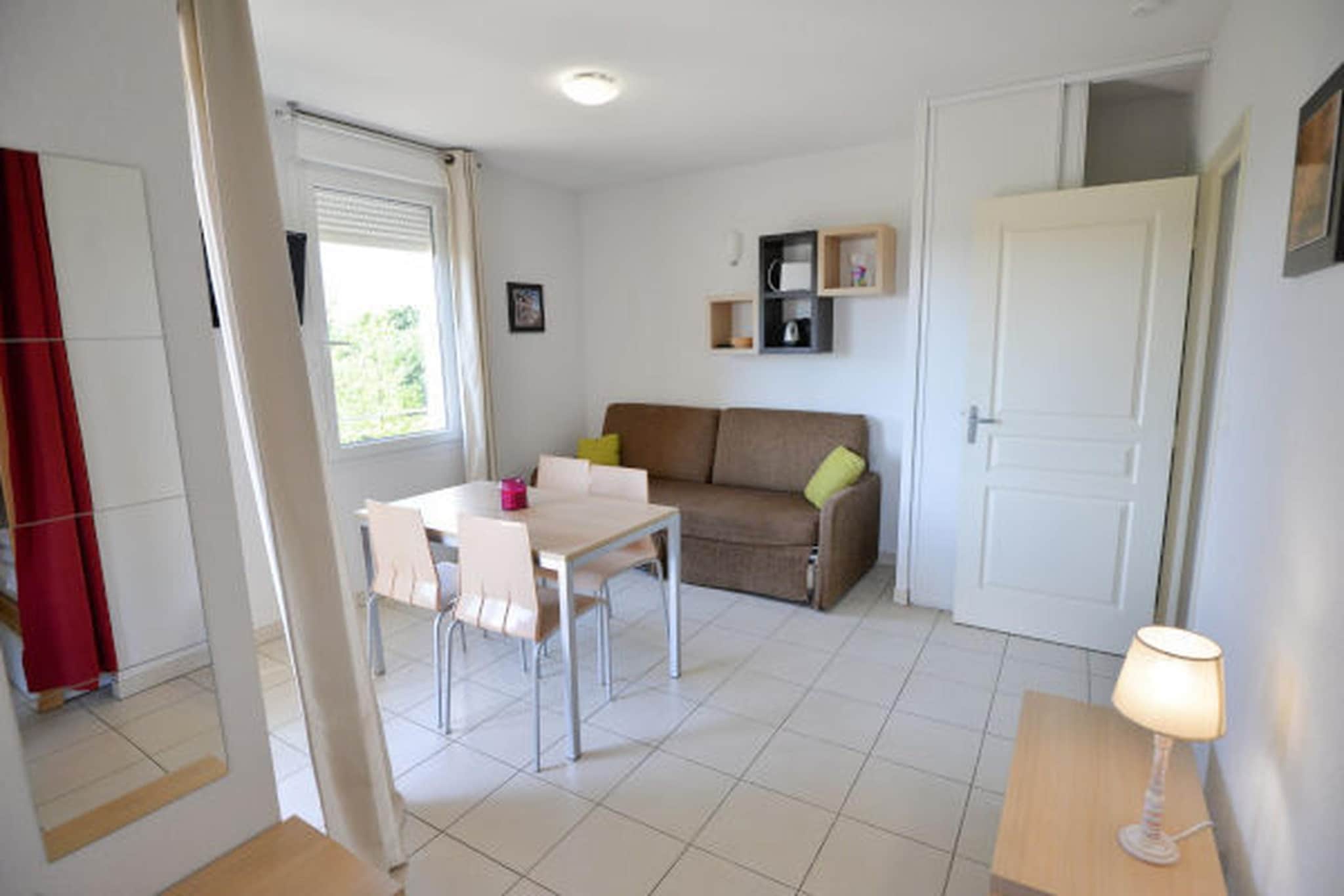 Résidence du Château de Jouarres - Azille // Apt 3 P 6 pers - Woonkamer