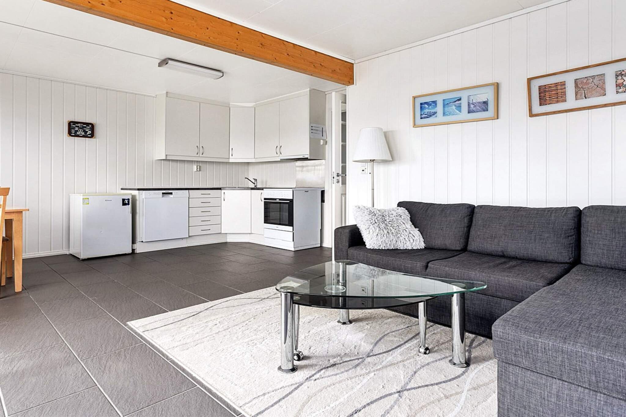 6 person holiday home in Hellesøy-By Traum