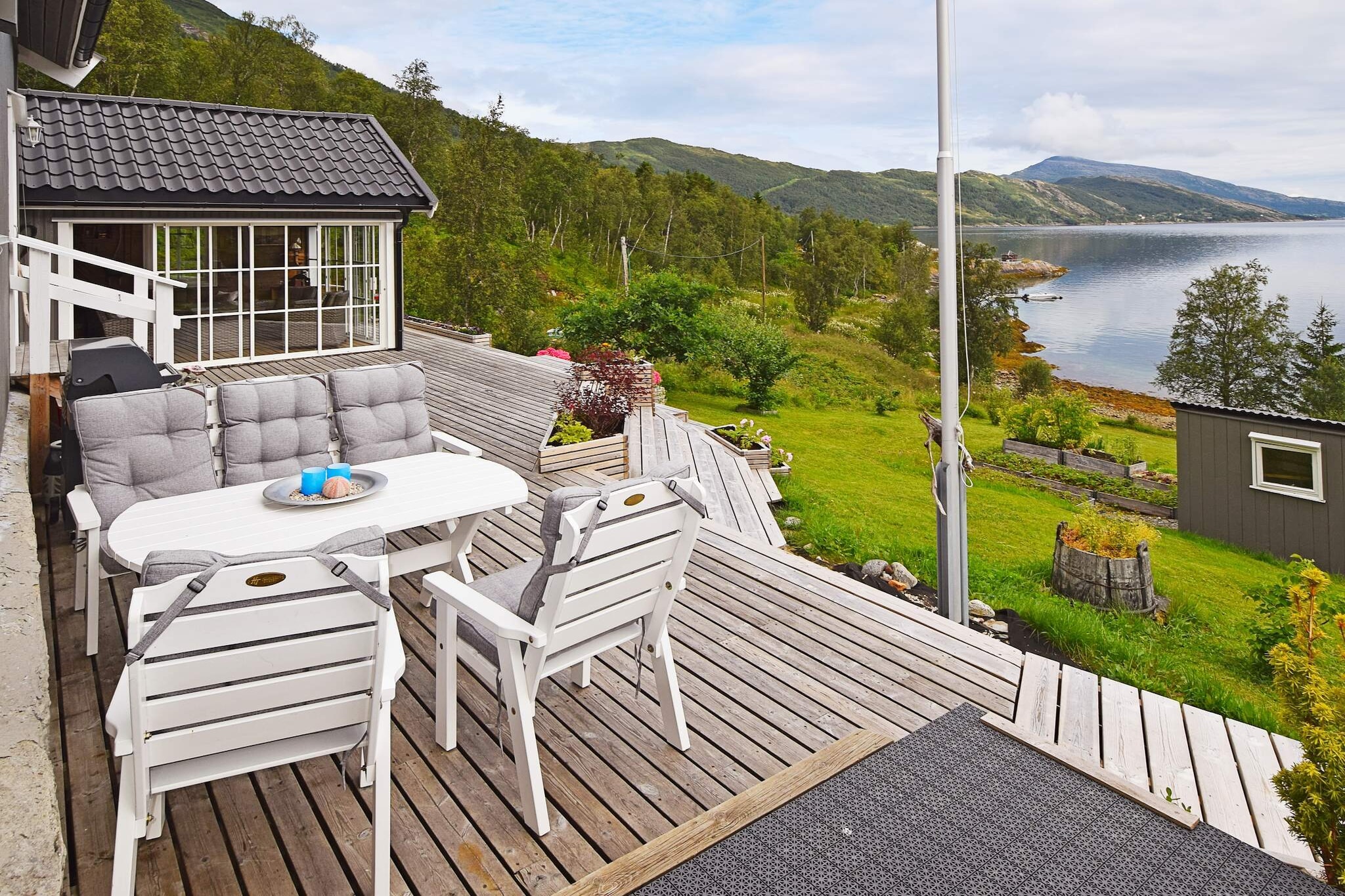 6 person holiday home in Sandhornøy-By Traum