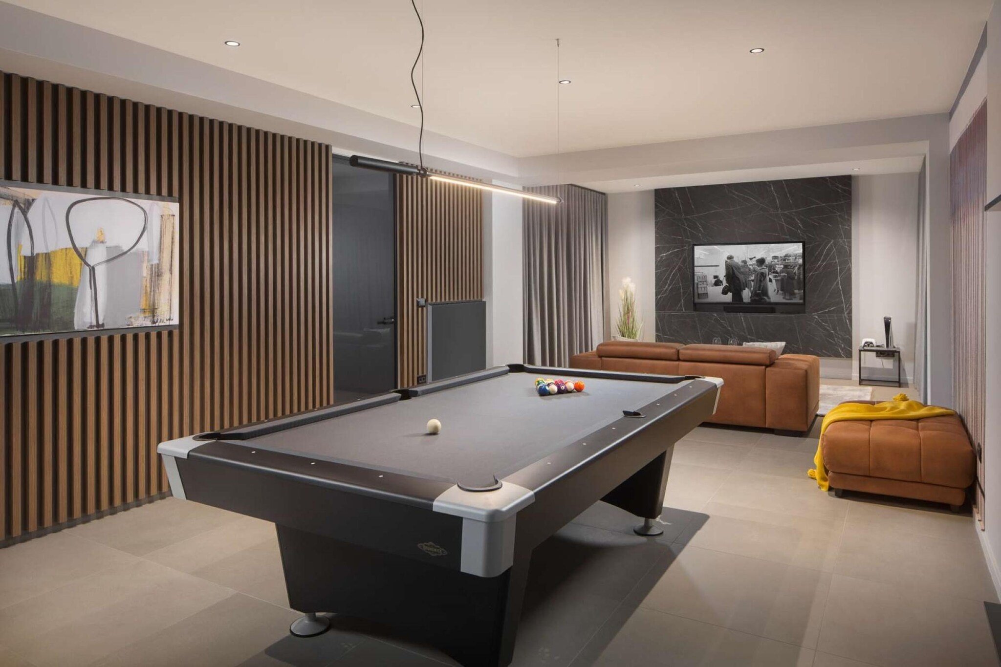 Ground floor: (Living room(TV, seating area, wireless music system, streamingservice, radio, play equipment, gas fireplace), dining room(dining table), Kitchen(stove, toaster, coffee machine, oven, combination microwave, dishwasher, freezer), bathroom(shower, toilet), fitness room(fitness equipment), recreation room(sauna))\n\nOn the 1st floor: (bedroom(double bed), bedroom(double bed), bedroom(single bed, single bed), bedroom(single bed, single bed), bathroom(shower, toilet), bathroom(shower, toilet), bathroom(shower, toilet), bathroom(shower, toilet), single bed, single bed)\n\noutdoor kitchen, Bubble bath, garden, parking, private outdoor pool, outdoor fireplace