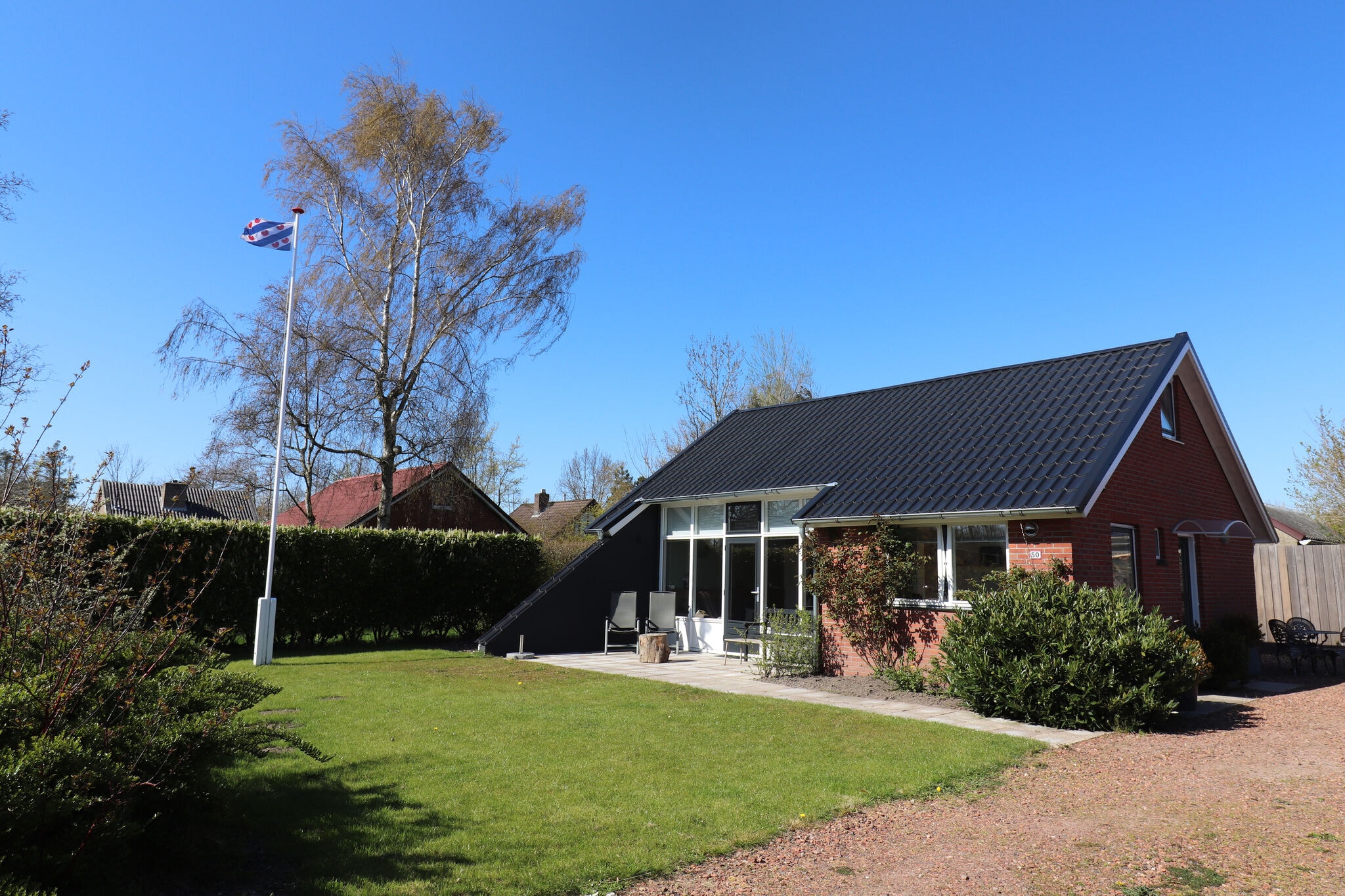 Rustig vakantiehuis in Lauwersoog met terras