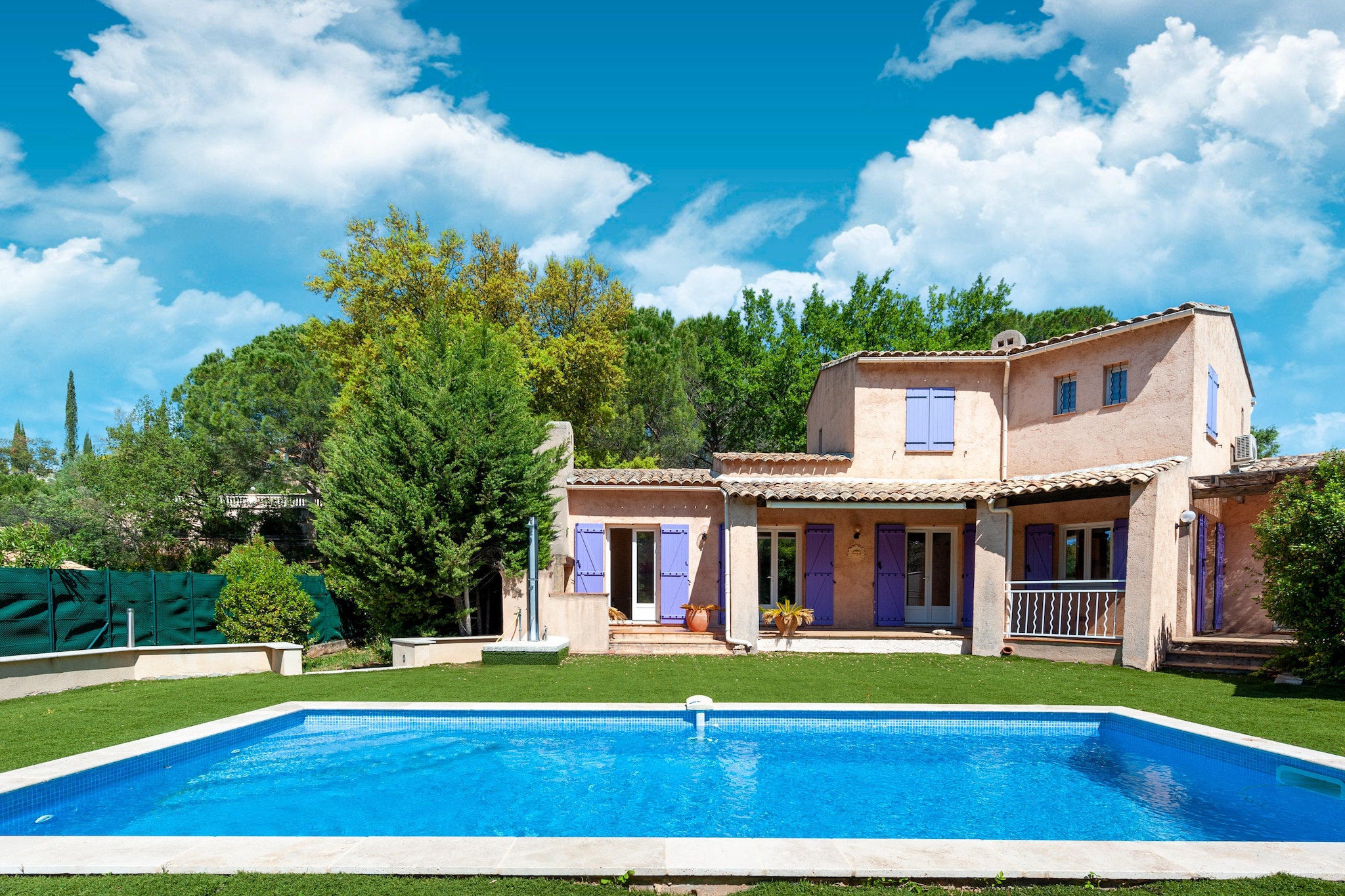 Exterior Summer