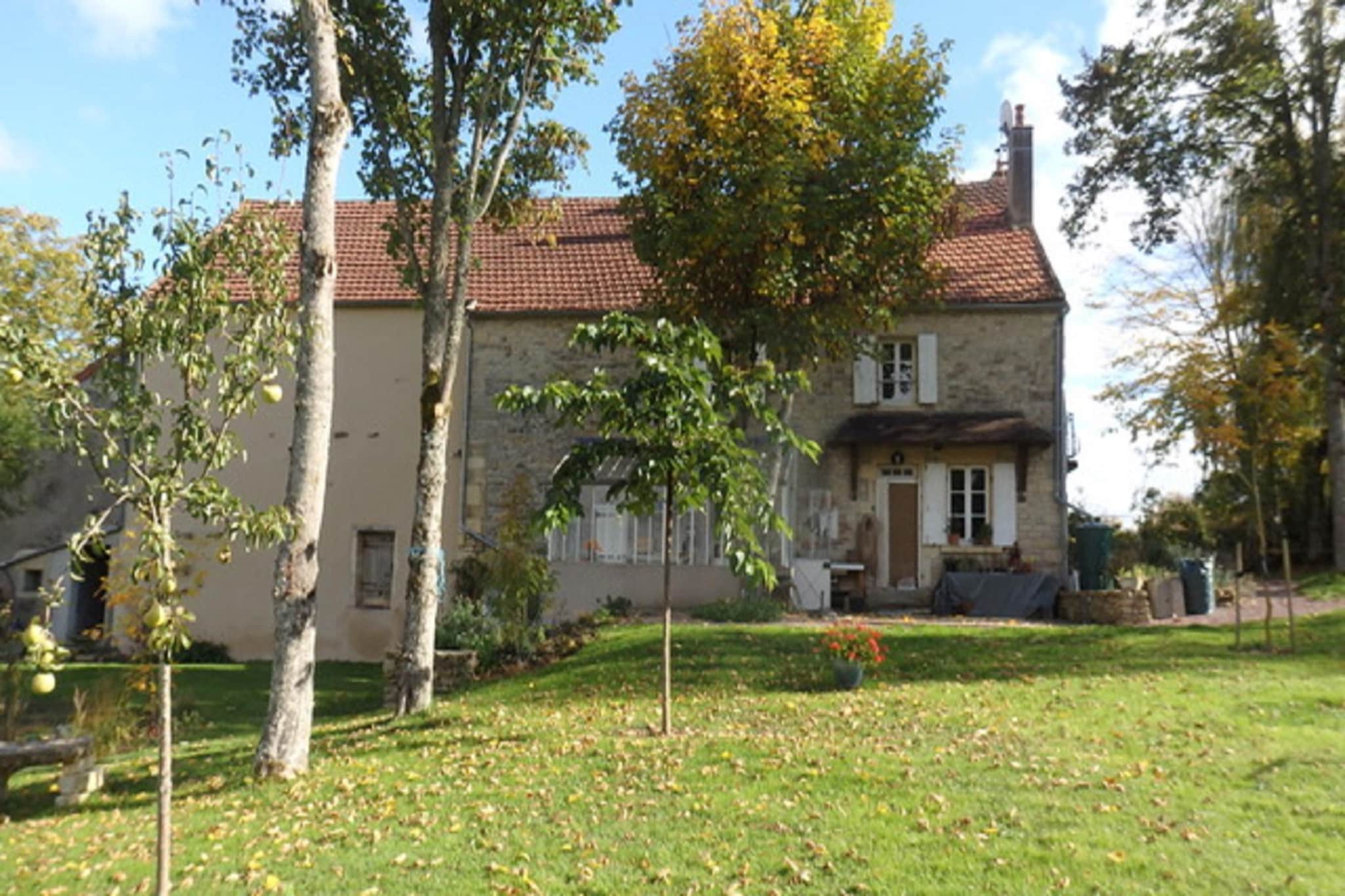 Authentic country house in Tannay with garden