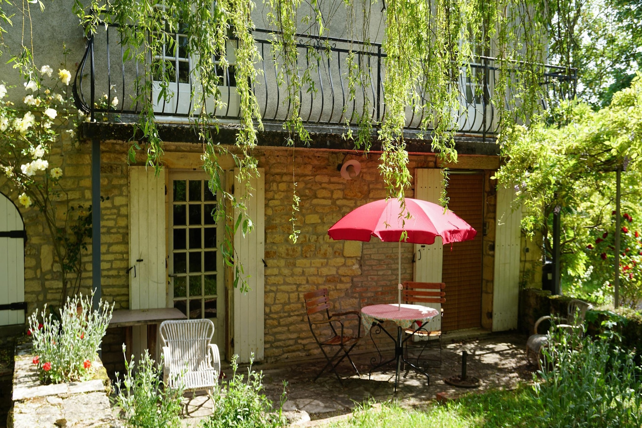 Authentic country house in Tannay with garden