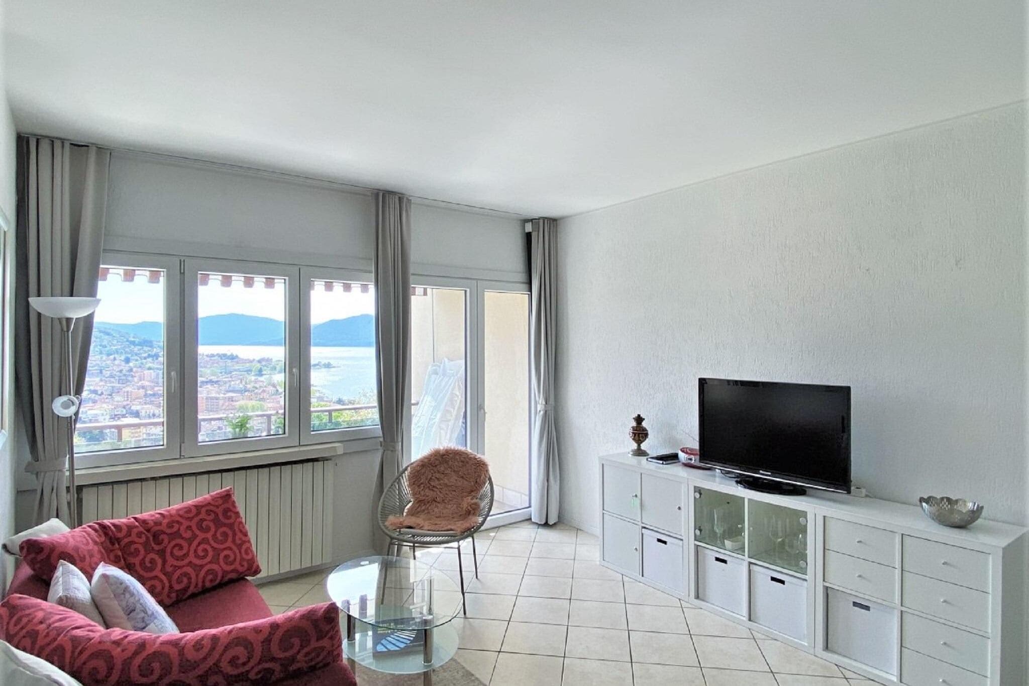 Romantic apartment in Luino with shared pool