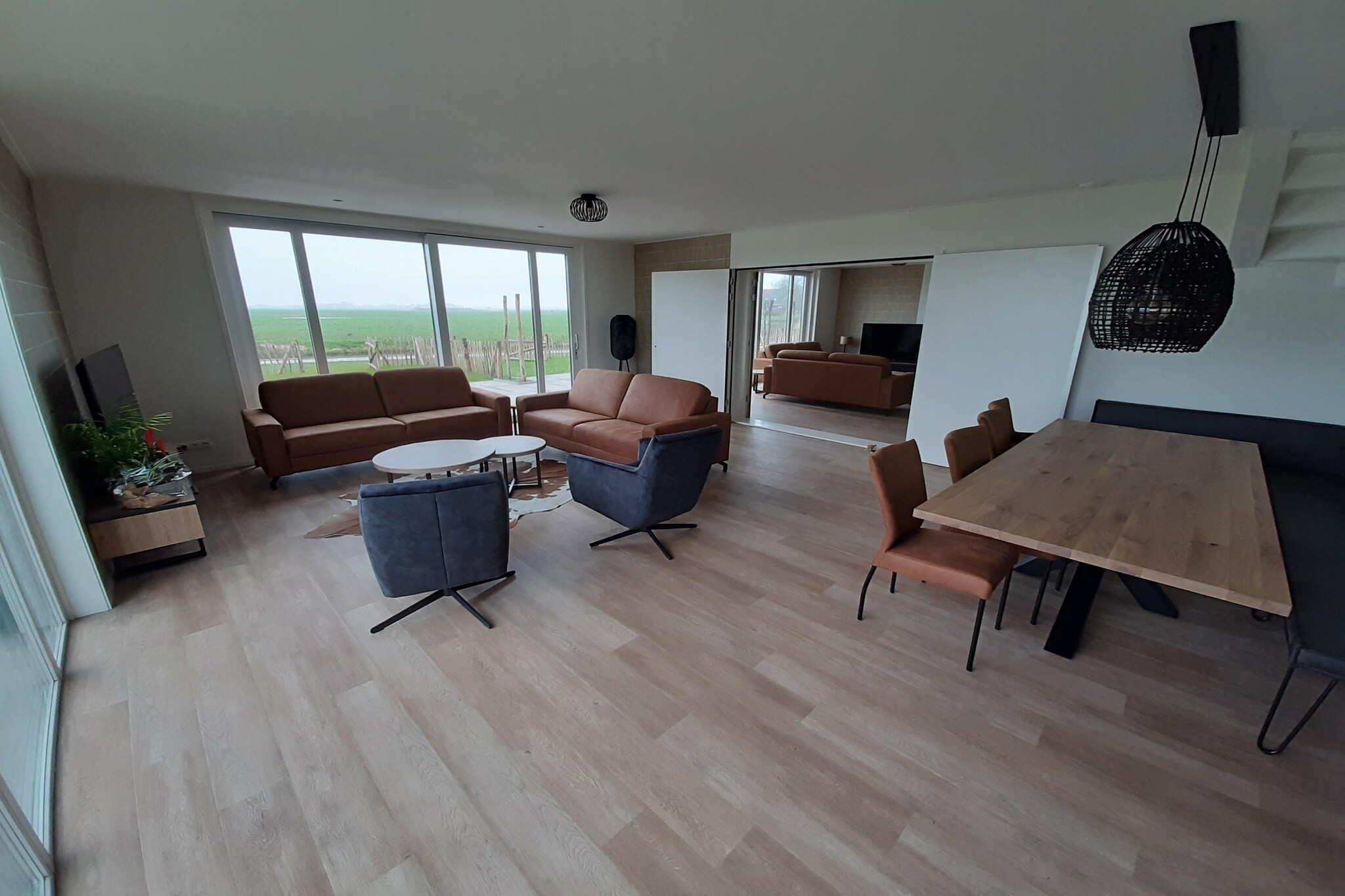 Friese Villa 6 in Leons-Woonkamer