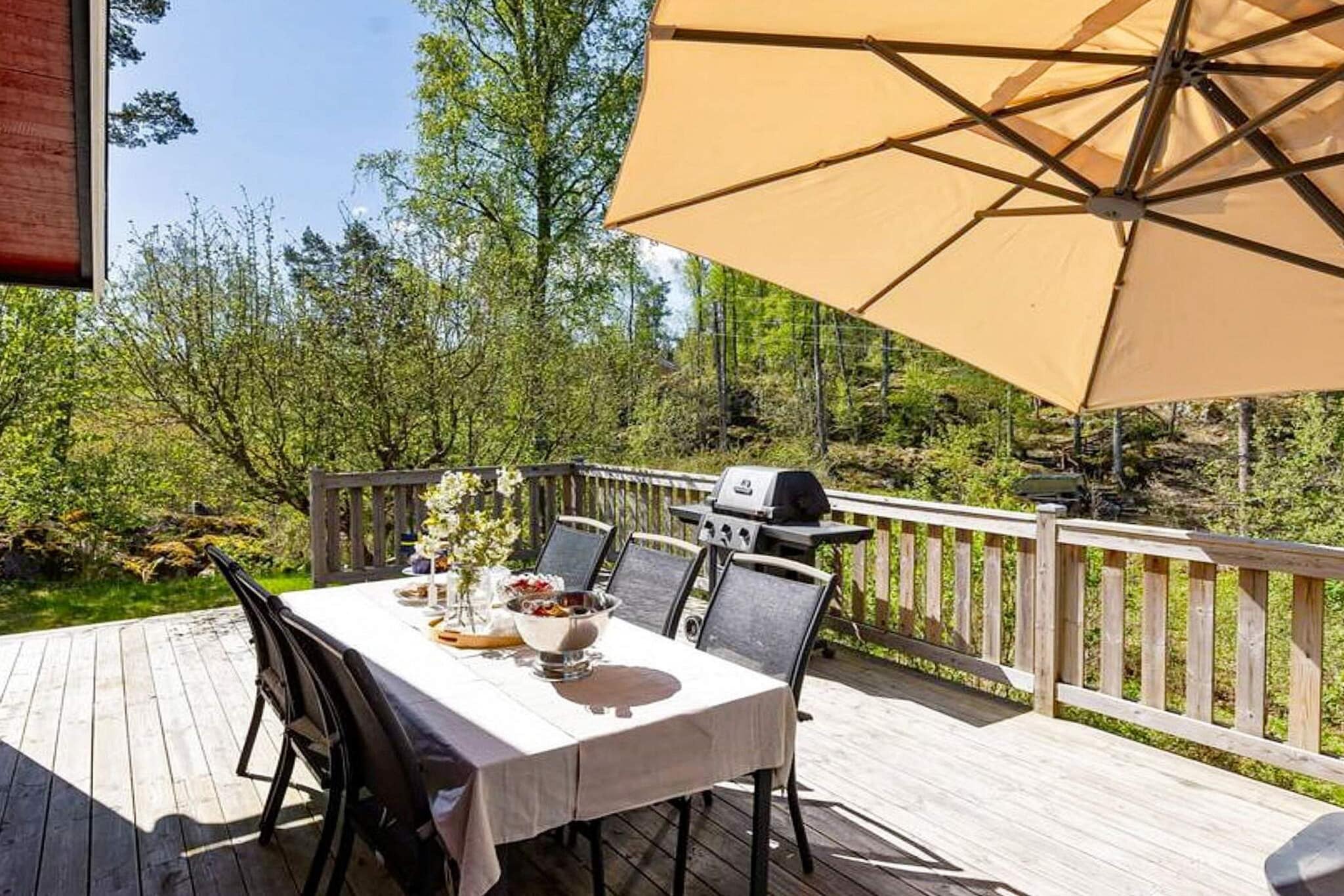 6 person holiday home in MARIEFRED-By Traum