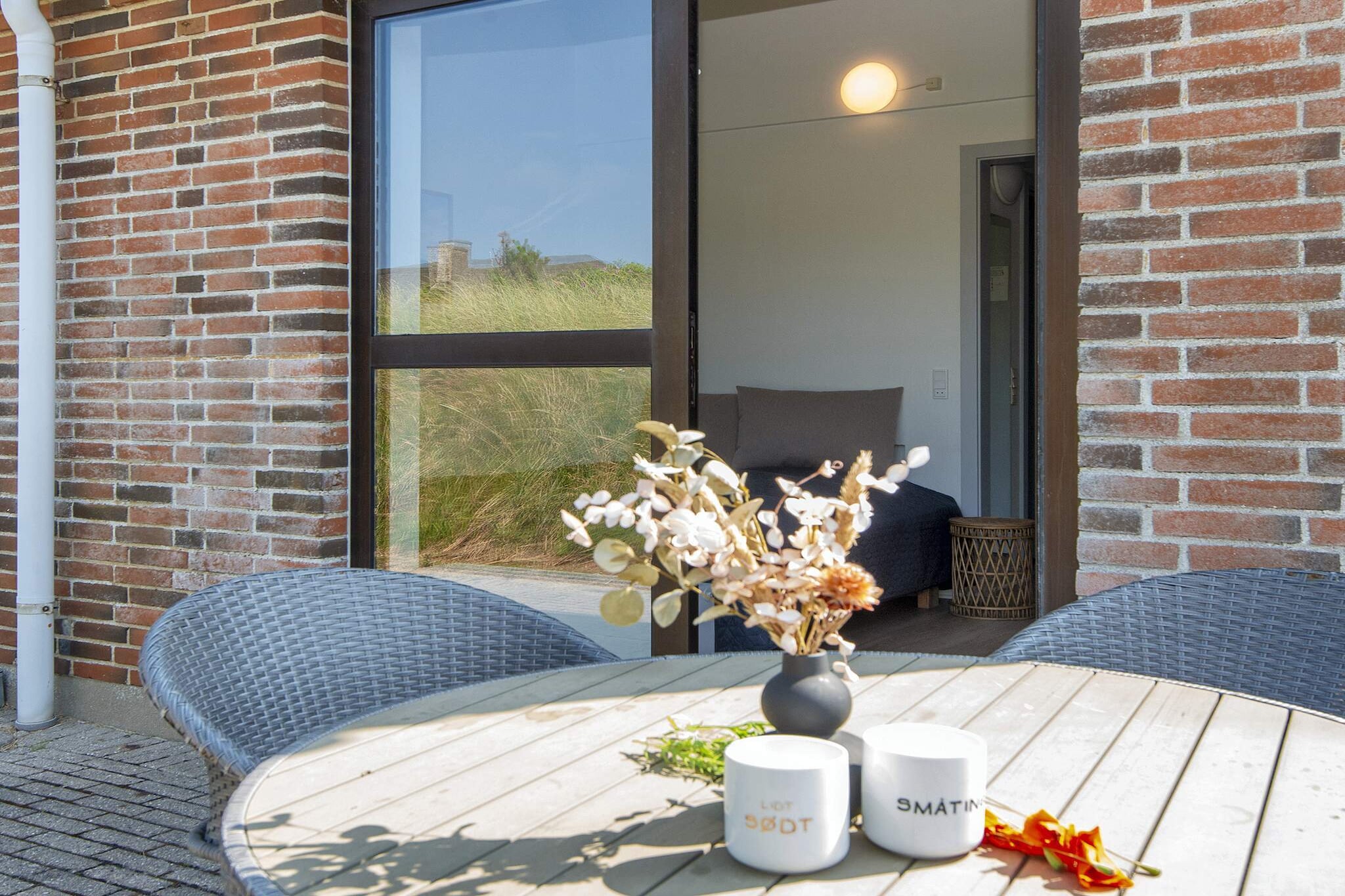 1 room,View cou.,G.Floor/1.floor,Prem