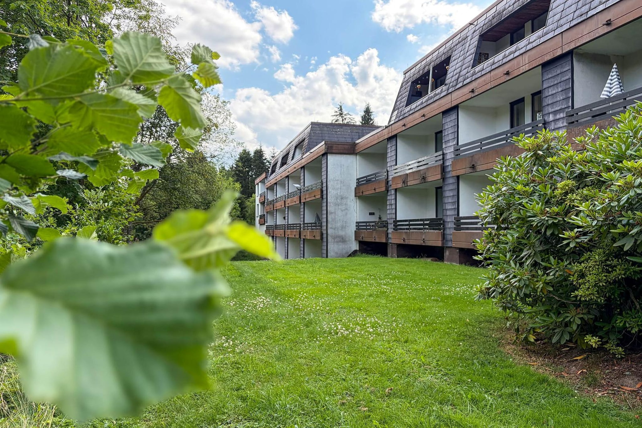Apartment In der Büre B - Buitenkant zomer