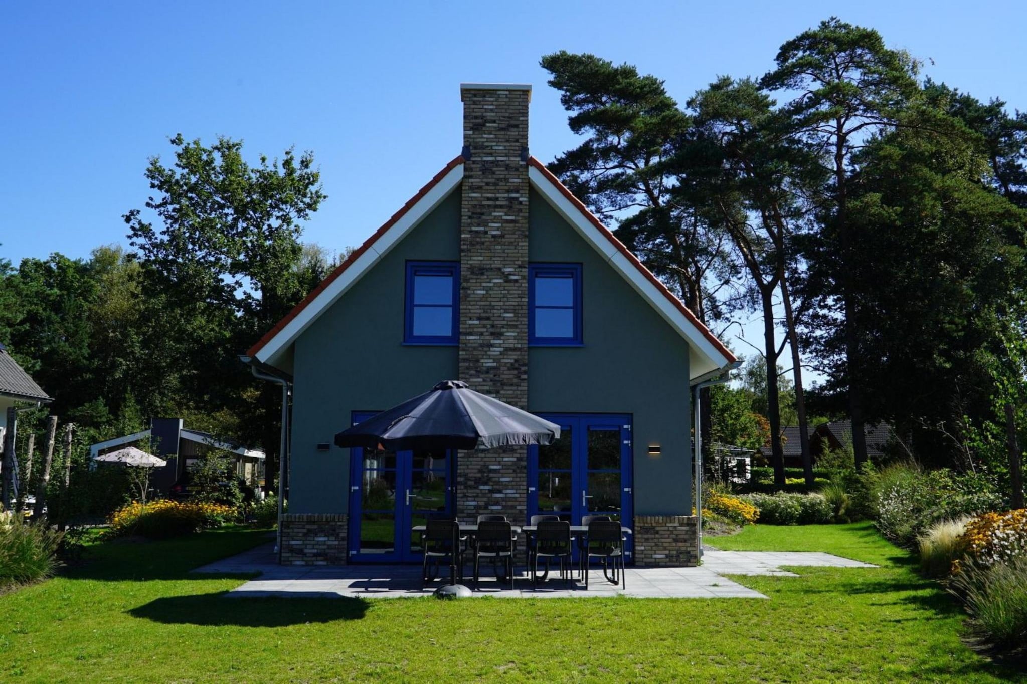 Exterior Summer