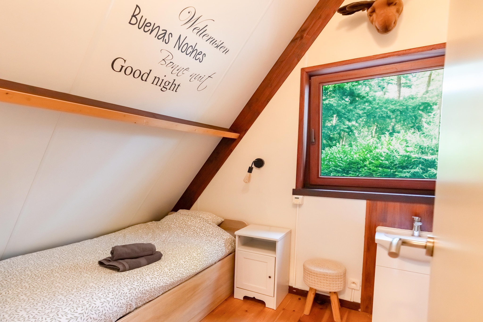 Bed Room