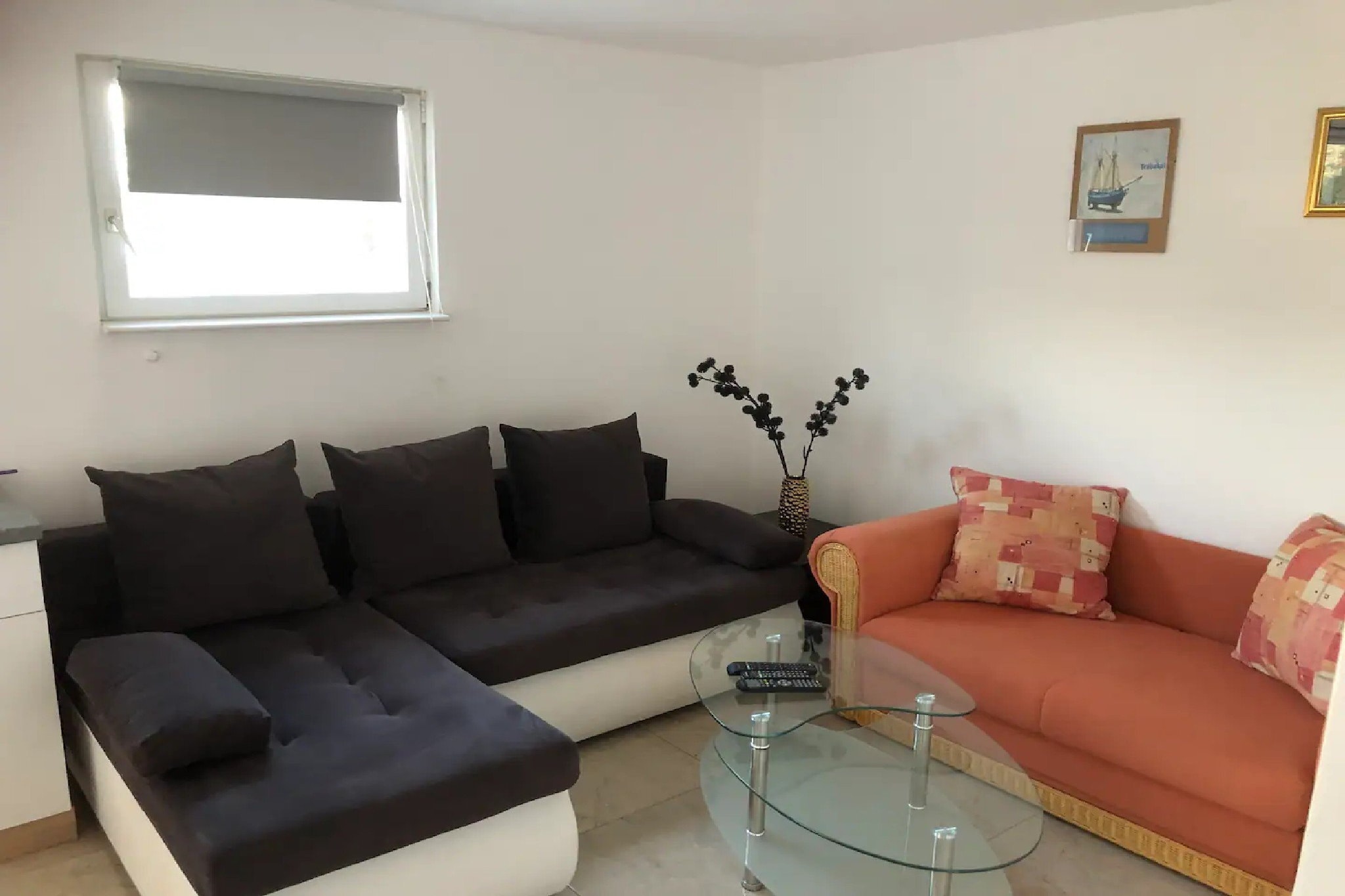 Seafront House Antonia in a small fisherman and tourist village Kanica, in the very heart of sunny Dalmatia. 

Seafront House Antonia is located only 50 m from the beach! On the beach guests can find sun loungers and umbrellas. A private terrace fitted with BBQ grill and an outdoor dining area is at your disposal. 

Free private parking is provided, reservation is not needed.

Luggage storage is possible prior to check in and after check out, so you can explore the city a little more before your departure.

This two bedroom holiday home with sea view can accommodate up to five people. It features air-conditioning as well as SAT & Internet enabled TV. The open space living room comes with sofa and sitting area, and it's combined with the equipped kitchen and dining area. The private bathroom comes with shower and toilet. Free toiletries, hair dryer as well as linens and towels are at your disposal.

Seafront House Antonia is located only 11 km from Rogoznica. This location is perfect for guests who love to enjoy the sun and the sea, being close to the touristic center, but far enough to avoid the crowds and keep their peace and privacy. Restaurants, bars as well as markets - all can be found within 2 km from the property.

Split airport is 45 km from the property.