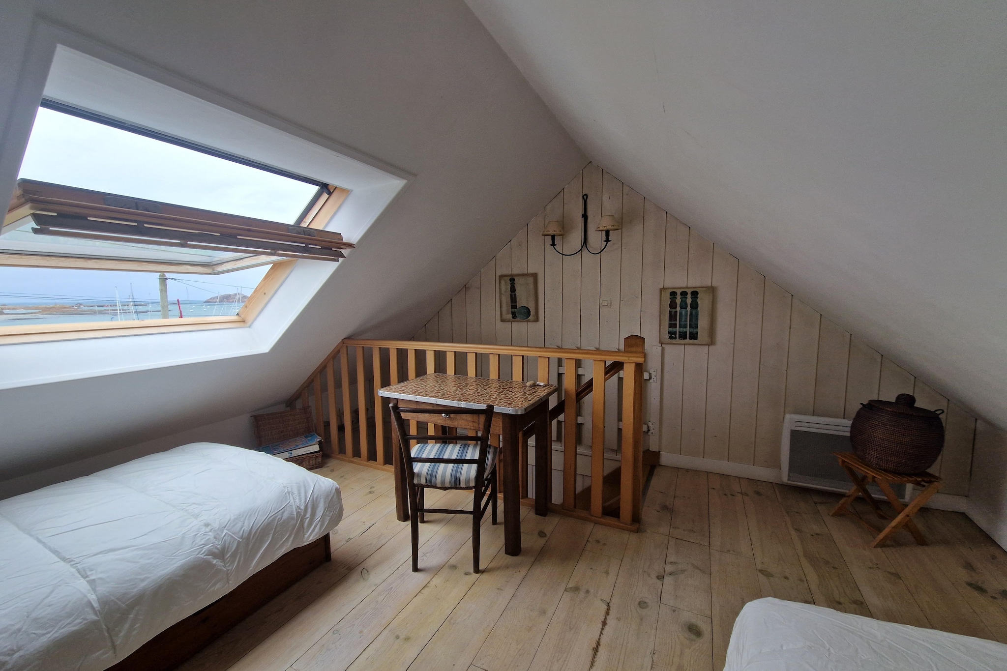 Bed Room