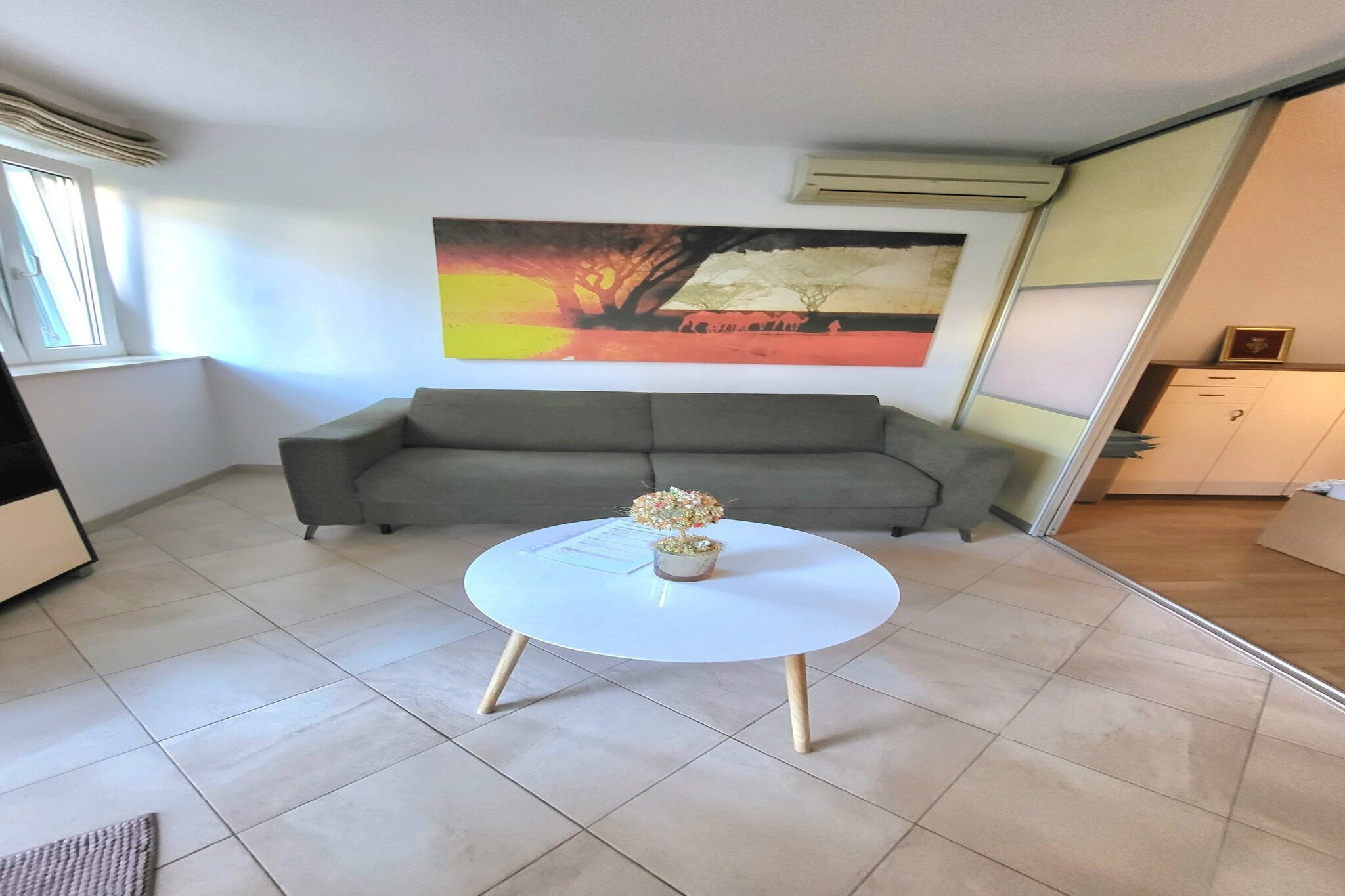 Green Terrace Apartment I - Studio Apartment with Terrace-Eetkamer