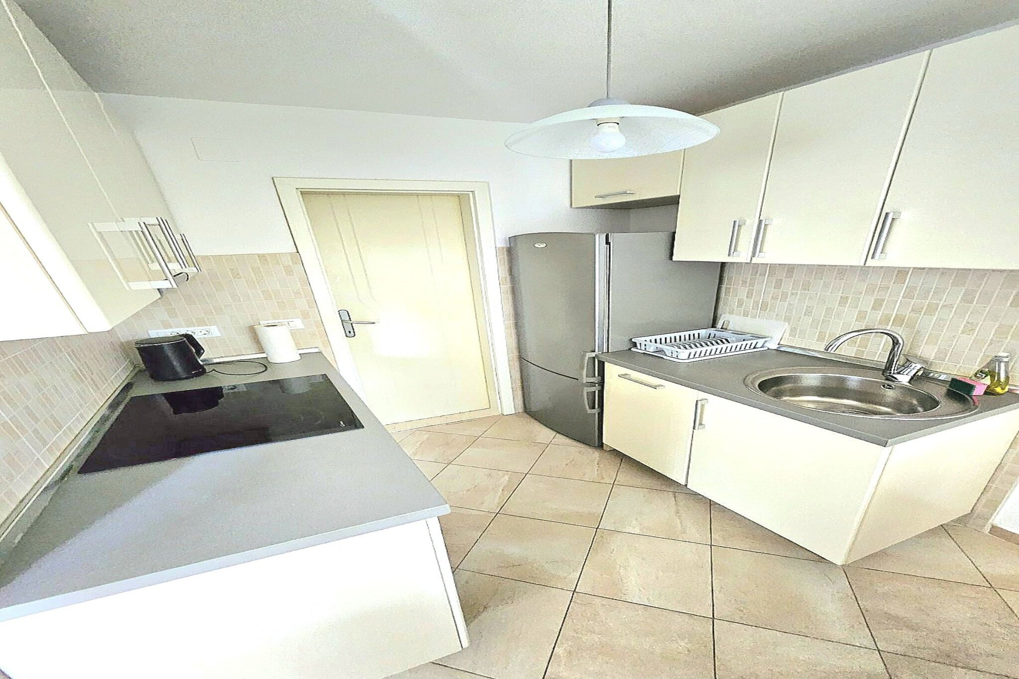Green Terrace Apartment I - Studio Apartment with Terrace-Keuken