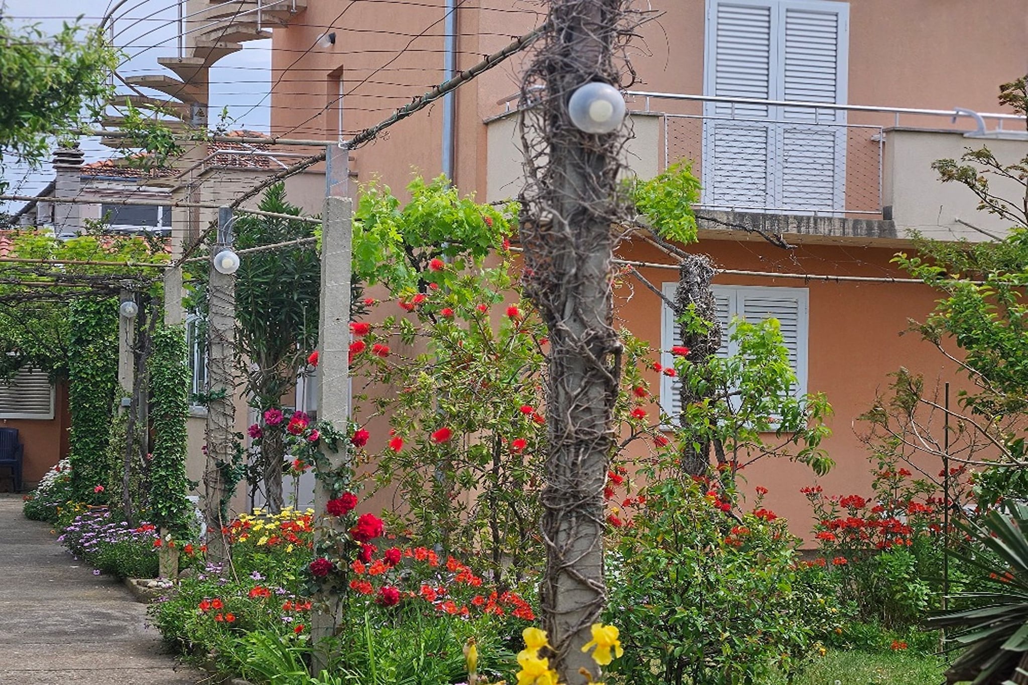Apartments Amalia - Two Bedroom Apartment - Garten Sommer