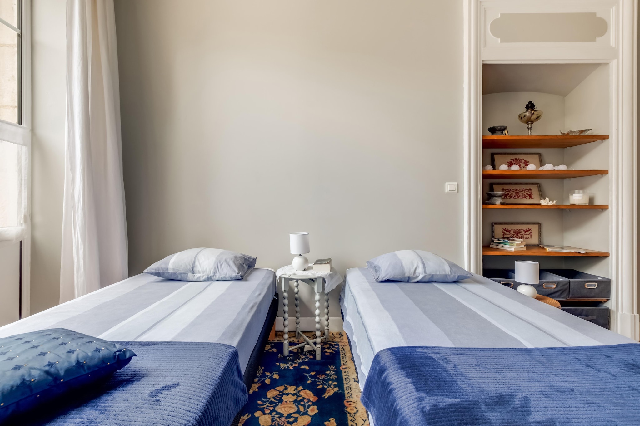 Bed Room