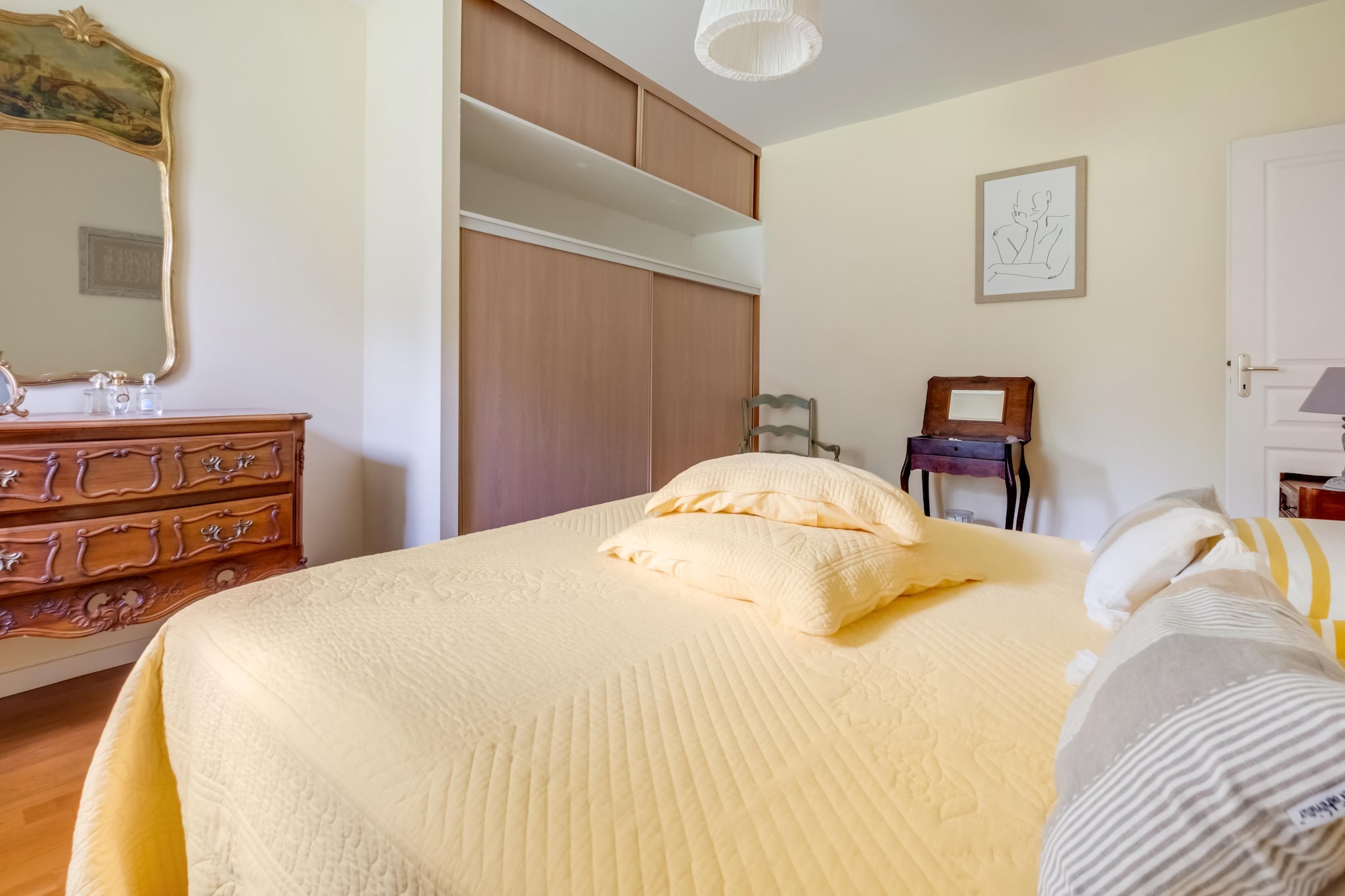Bed Room