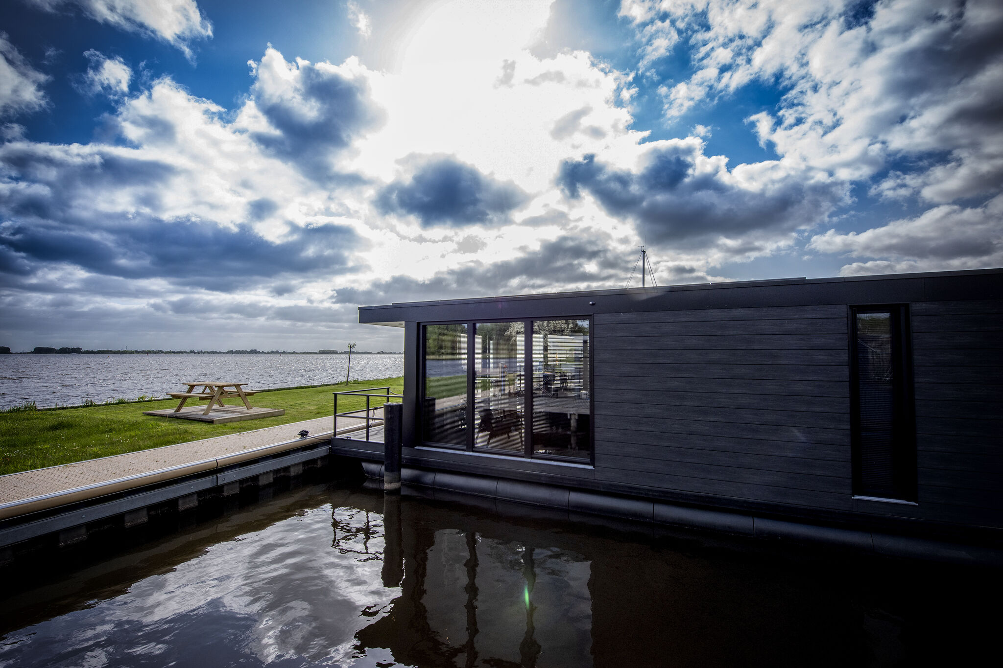 Luxe houseboat schitterend uitzicht