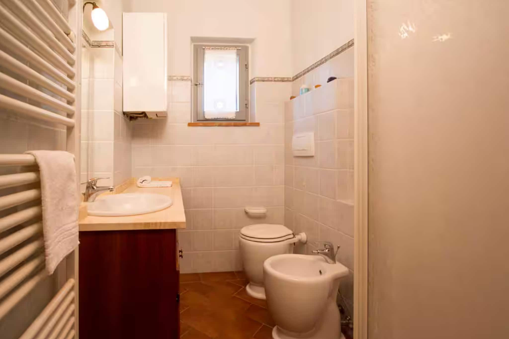 Castel del Gallo-Badkamer