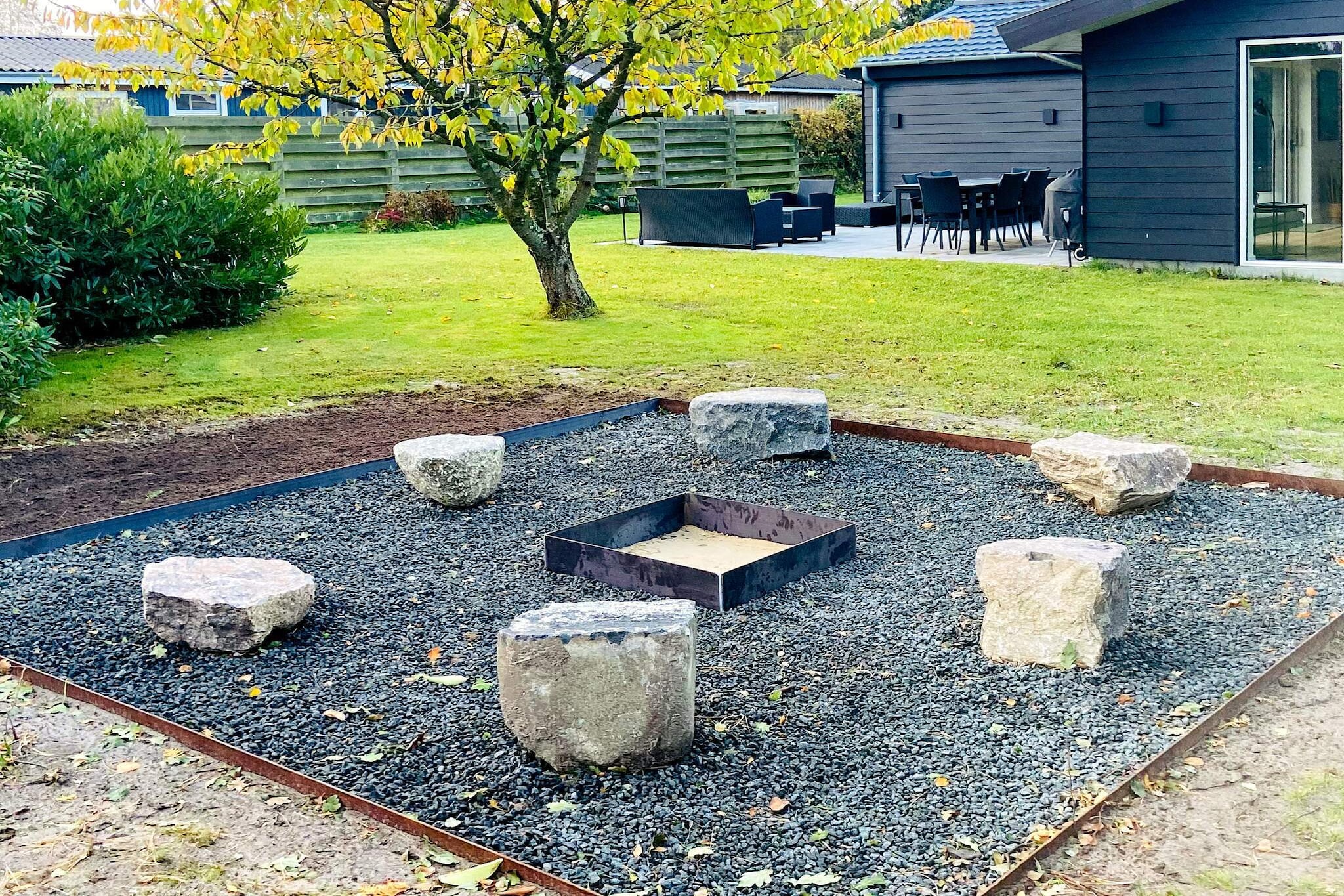 Kitchen(cooker(2 ring stoves), coffee machine, oven, microwave, dishwasher, fridge-freezer), Living/bed room(single folding bed, TV, high chair), bedroom(double bed), bedroom(double bed), bedroom(2x single bed), bathroom(washbasin, shower, toilet), bathroom(washbasin, shower, toilet), pantry(tumble dryer, washing machine), Bubble bath(indoor, heated, 2 persons), heating(electric), air to air heatpump