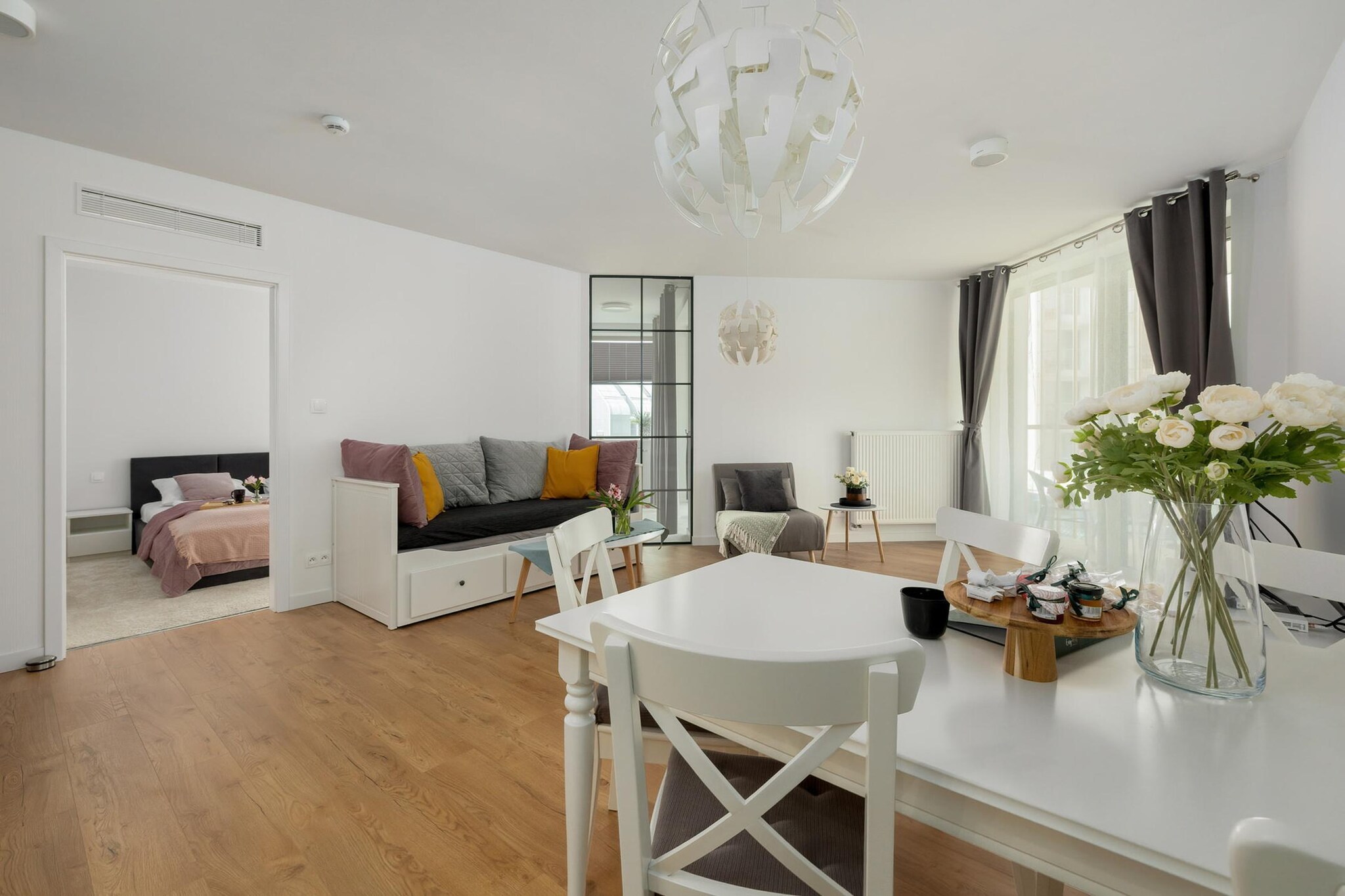Apartment close to the sea, with pool and sauna