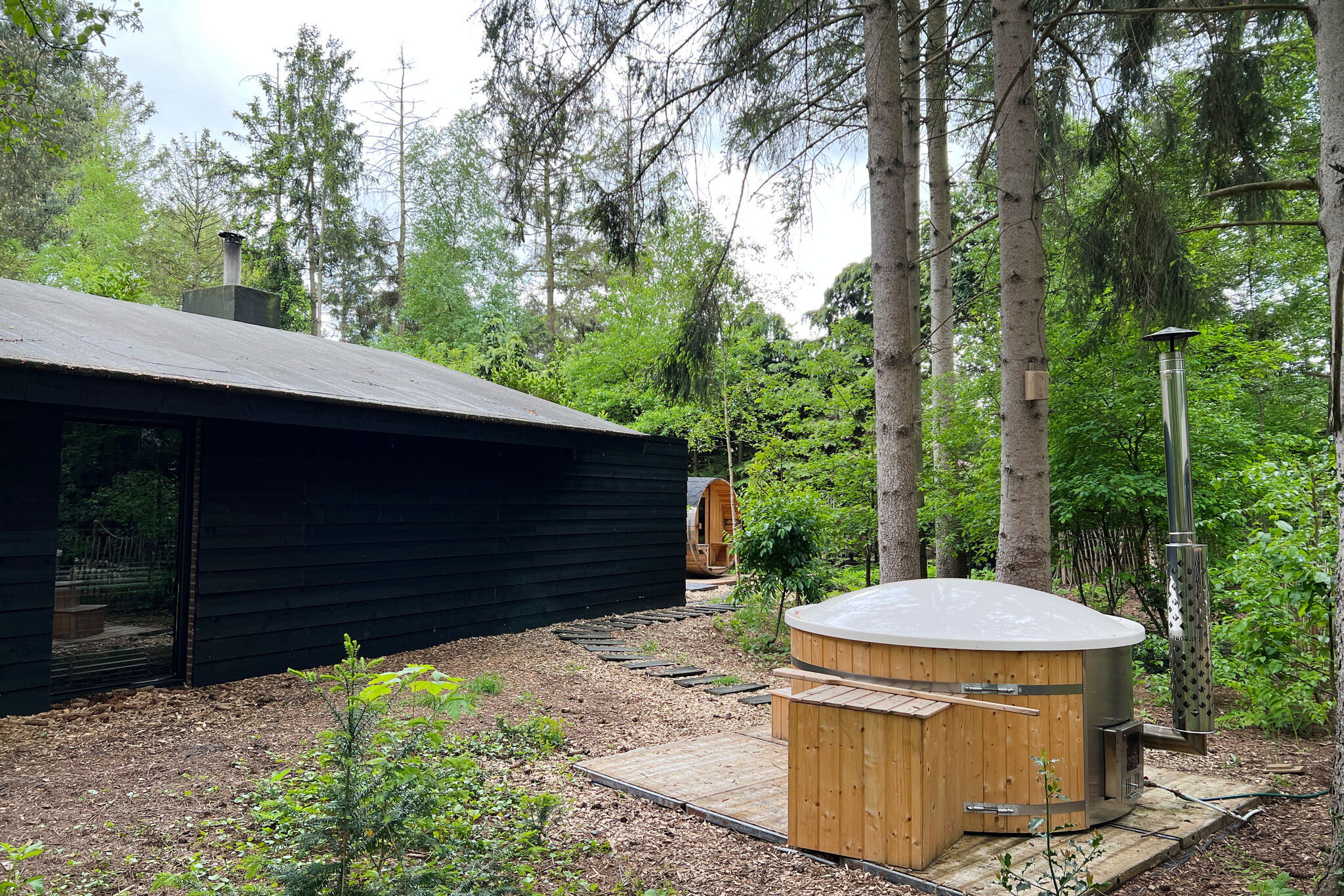 Lush Holiday Home in Rheezerveen with Hot Tub