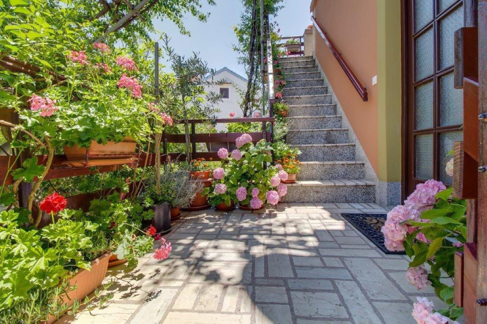 Apartment Blamax - Three Bedroom Apartment with Terrace and Sea View - Stairs