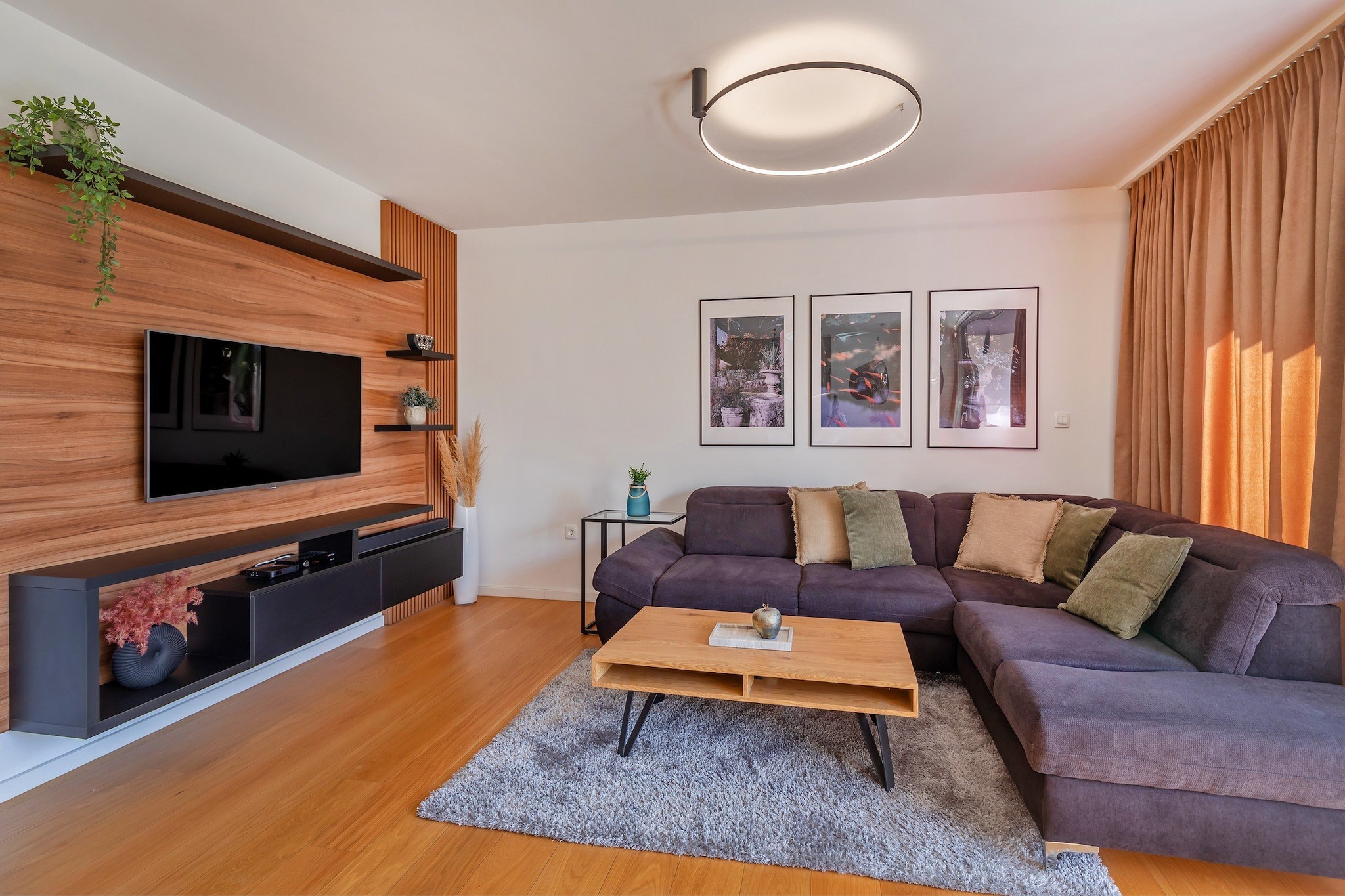 Apartment Floramye is located only 10 min drive away from the historic Old City and a short walk away from the best beaches Dubrovnik has to offer. 
Balcony fitted with an outdoor dining area and outdoor furniture is at your disposal, which makes this place ideal for a nice and relaxing family or friends vacation.

The apartment features free Wifi throughout the property as well as air-conditioning. 
Luggage storage is possible prior to check in and after check out, so you can explore the city a little more before your departure.

Free private parking is provided, reservation is not needed.

This lovely three bedroom apartment with balcony is perfectly fit for up to five people. It features free WiFi, air conditioning as well as SAT LCD TV. The open space living
room comes with sofa and sitting area, and it's combined with the equipped kitchen and dining area. The private bathroom comes with shower and toilet.

Free toiletries (shampoo, soap and toilet paper), hair dryer as well as linens and towels are at your disposal.

The location of this apartment is perfect for being close to the touristic center, but far enough to avoid the crowds and keep their peace and privacy. The nearest beach is located 1 km away. The nearest market can be found at 200 m distance, while cafÃ© bar and restaurant can be found at 50 m distance. Pharmacy can be found at 500 m distance.

Bus station is located only 10 m away from the property. Dubrovnik Airport is located 30 km away.