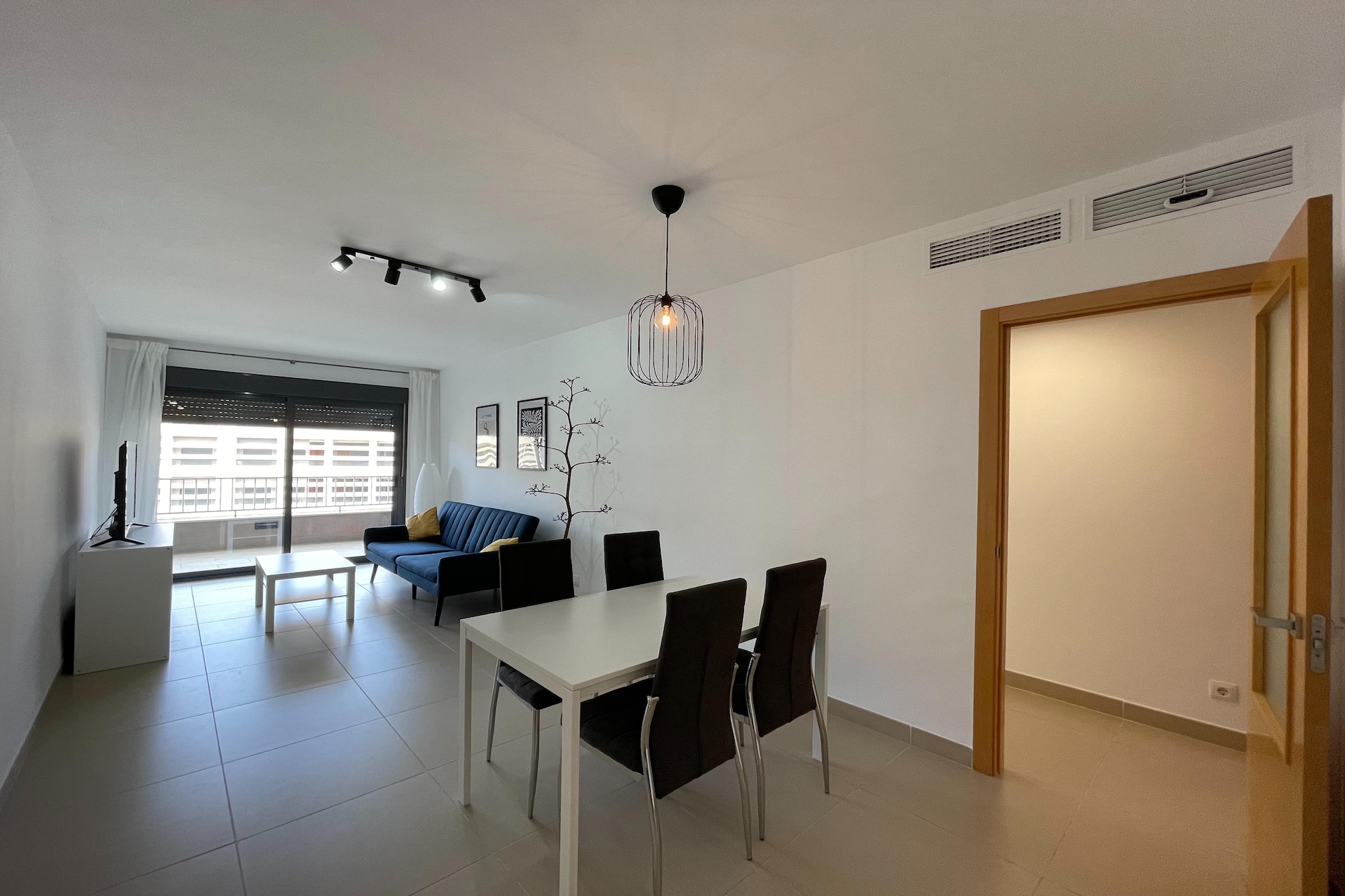 Beautiful Apartment Near the Sea