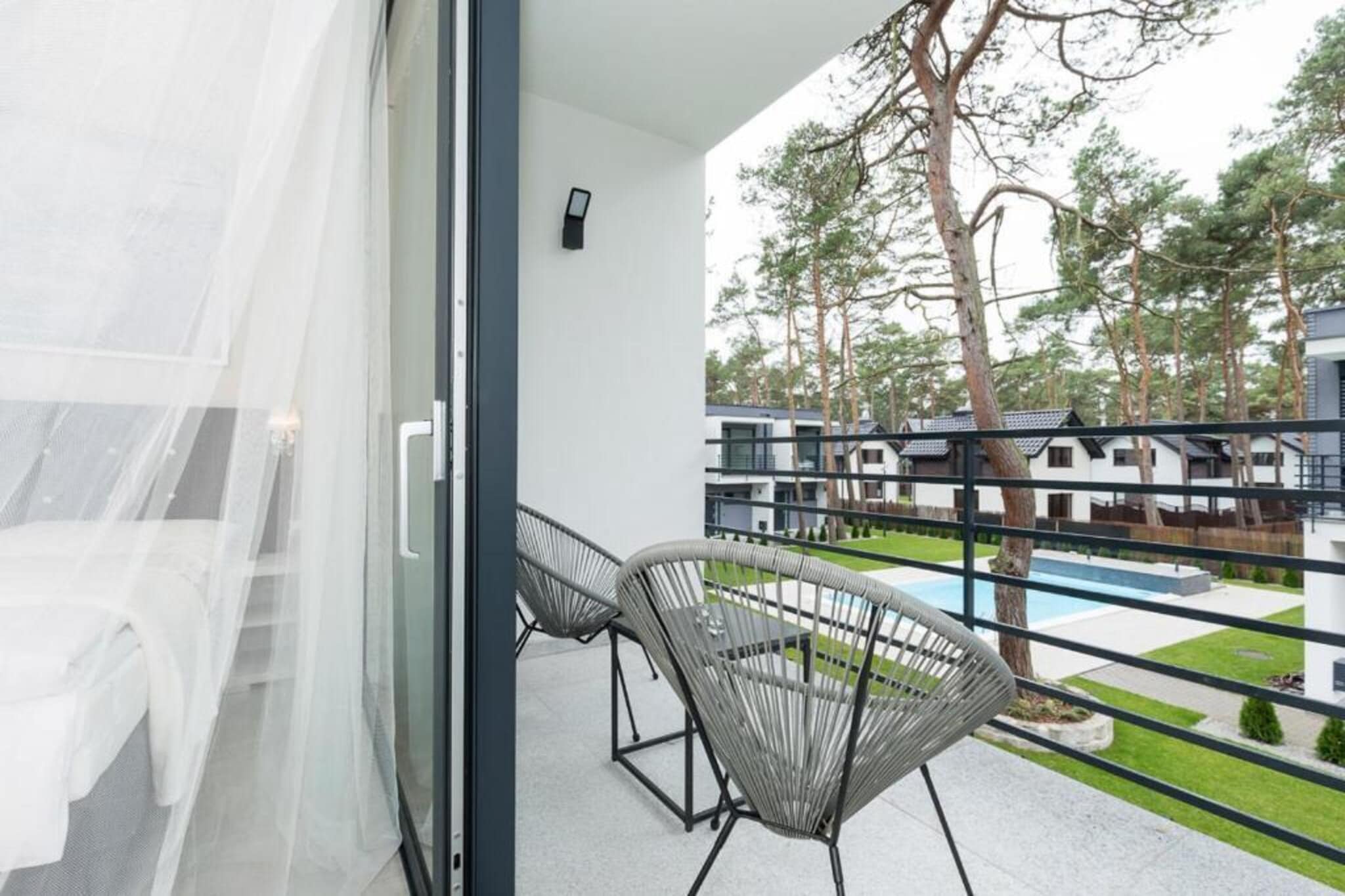 Domy szeregowe z dostępem do basenu Pobierowo-Terrasbalkon