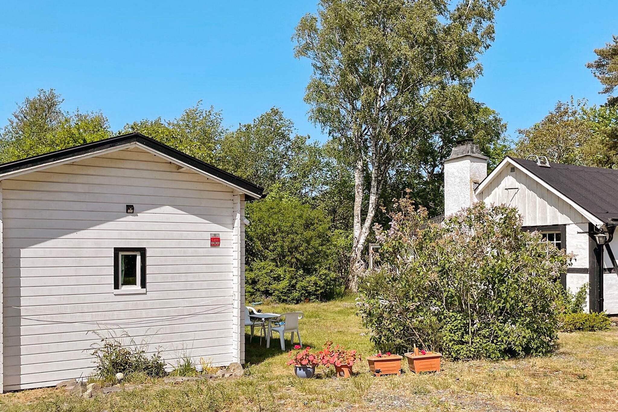 Welcome to this cottage in the heart of SkÃ¥ne, just 300 meters from a wonderful beach by the sea in DybÃ¤ck. If you are looking for a simple and relaxing overnight stay in scenic surroundings, you have come to the right place. The cottage with its simple standard offers a perfect refuge from the stress of everyday life and gives you the opportunity to relax and recover. Located so close to the sea, you can expect a fresh breeze and a soothing soundscape of the waves rolling in towards the shore. The cottage is designed to offer you a comfortable stay during your time here. It is equipped with the necessary facilities to make your stay as comfortable as possible. The simple kitchenette is perfect for preparing simple meals and there is a dining area outside the door to enjoy before the day's adventure. Either you sleep on the sofa bed or in the sleeping loft. For nature enthusiasts there are plenty of opportunities to explore the area around the cottage. DybÃ¤ck offers fantastic hiking trails, cycle paths and opportunities for bird watching. You can also enjoy a relaxing walk along the beach. Discover the alluring south coast of SkÃ¥ne - a gem for nature lovers and cultural explorers! A region that offers a unique blend of scenic landscapes, picturesque coastal communities and a rich cultural history. There's something for everyone here, whether you're an adventure seeker, a foodie or just looking for relaxation by the sea. For those who love nature, there are countless opportunities to explore the beautiful beaches and coastline. Enjoy sunny days on the white sand beaches, take a refreshing swim in the clear blue sea or go for a relaxing walk along the coastal path, where you will be rewarded with breathtaking views and fresh sea air. Explore the small fishing villages with their colorful houses, cozy cafes and local craft shops. Take a guided tour through the historic city centers and learn more about Scania's fascinating past. Visit farm shops and food markets where you can buy local delicacies to take home. Don't forget to try some of the famous Scanian wines and apple cider varieties produced in the region. For adventure seekers, there are exciting activities to explore along the south coast. Sail out into the open sea, go on a fishing trip or rent a bike and explore the surrounding countryside. For those interested in bird watching, the south coast is a true dream location, with many bird sanctuaries and reserves to explore.