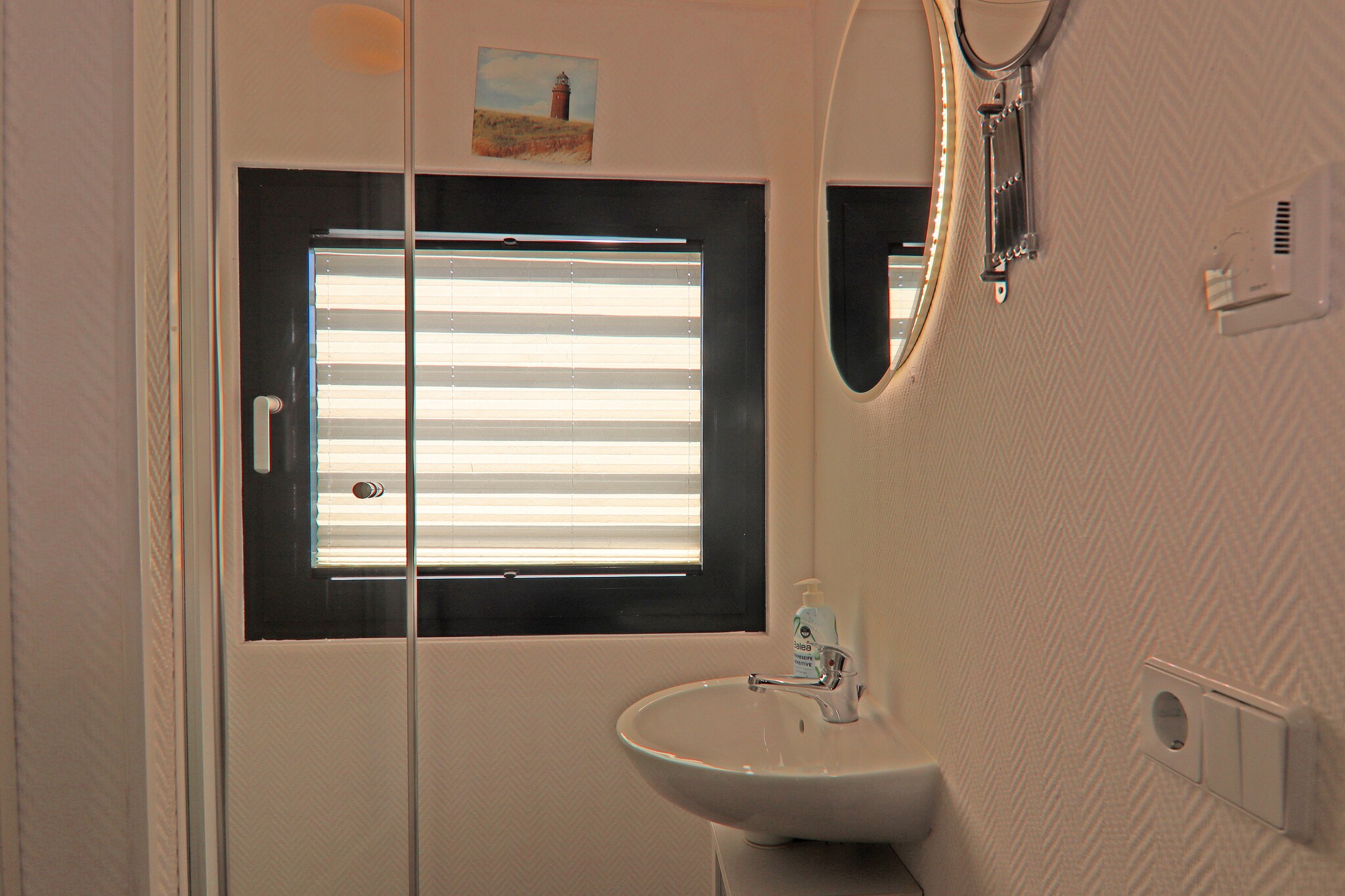 Hausboot Familiy & Friends LP 1 / 3 Personen-Badkamer