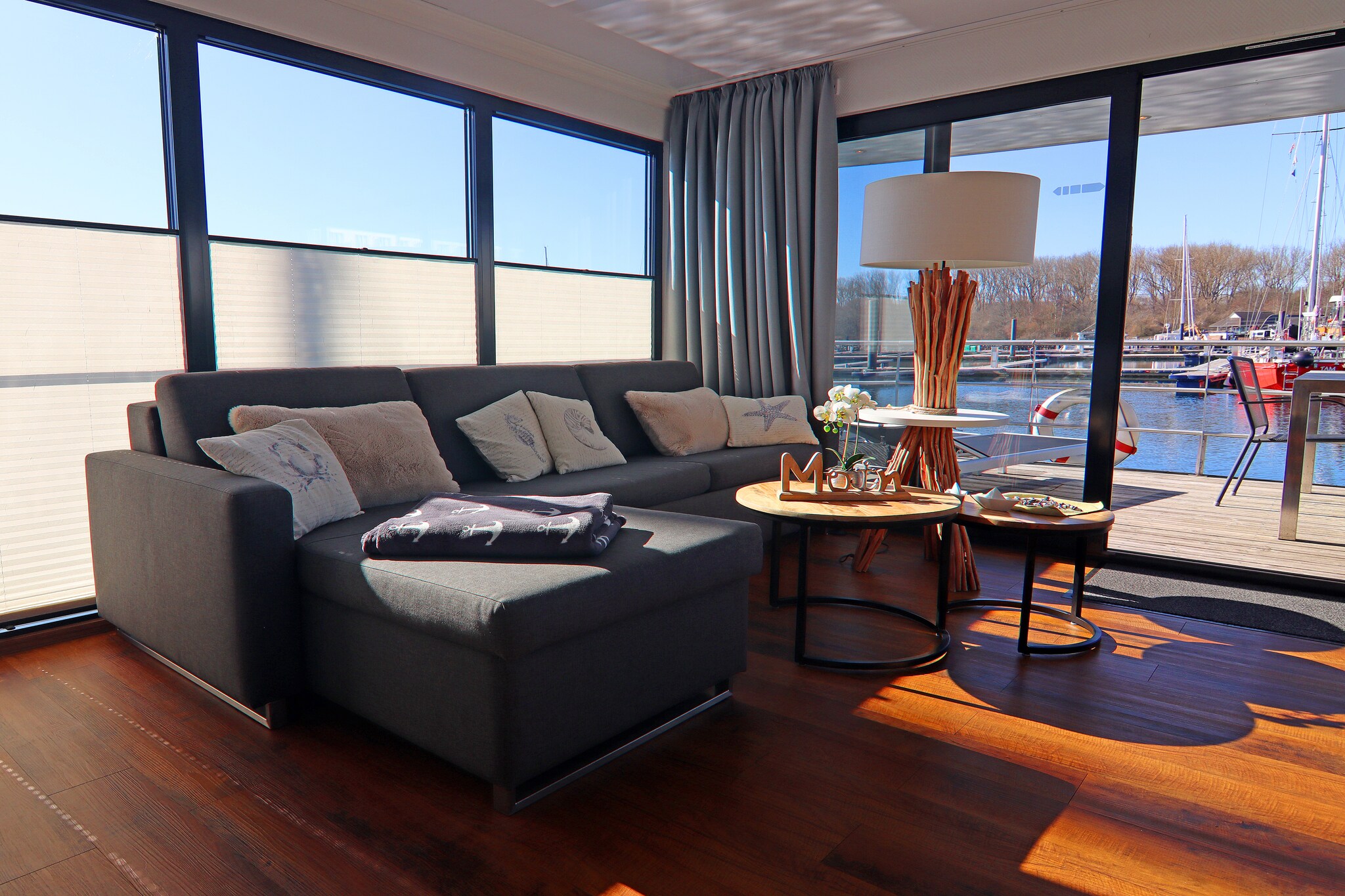 Hausboot Familiy & Friends LP 1 / 3 Personen-Woonkamer
