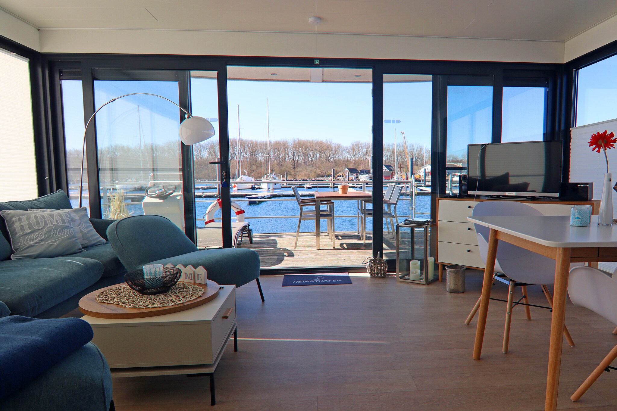 Hausboot Family & Friends LP 4 / 1-2 Personen-Woonkamer