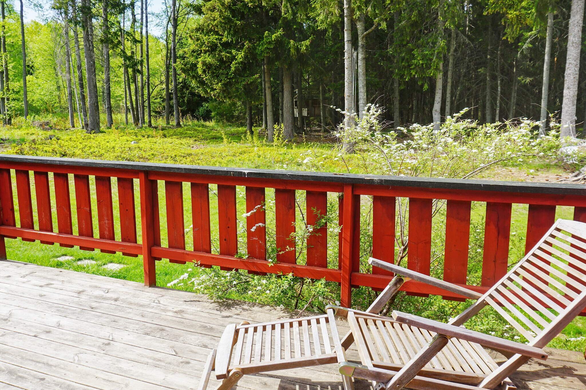 Welcome to this nice cottage in Grisslehamn on VÃ¤ddÃ¶ - the perfect place for a relaxing holiday in beautiful natural surroundings! With its secluded location and proximity to the sea, you will experience a peaceful stay in a calming atmosphere. The cabin is surrounded by beautiful nature on a large plot with plenty of space for outdoor activities and nice quiet moments to breathe in the fresh air. The cabin is very nice with a large open floor plan that creates an inviting and spacious atmosphere. Large window sections that let in beautiful natural light and access to lovely patios. There are two comfortable bedrooms, one with a double bed and one with a bunk bed. There is also a sofa bed in the kitchen for additional sleeping space. Bathroom with shower and combustion toilet. Wooden patio and several patios on the grounds where lovely dinners can be enjoyed with a view of the garden and forest. Enjoy a book rocking in the hammock or take a bike ride with one of the bikes you are welcome to borrow! Around here you have good opportunities to explore the Stockholm archipelago and its fantastic islands and views it offers. In addition, VÃ¤ddÃ¶'s most beautiful beach, SÃ¶dra FjÃ¤llboholmarna, is a short walk away with a sandy beach and small islands beyond. There is a play and adventure park for the children here! There is no doubt that nature has a great value here as the cabin adjoins the TullviksbÃ¤cken Nature Reserve and here is also the Roslagsleden - for those who want to walk along incredible coastline, untouched forest and historical places. Take the chance to get away from everyday stress and enjoy this atmosphere that will make your stay absolutely fantastic and memorable!