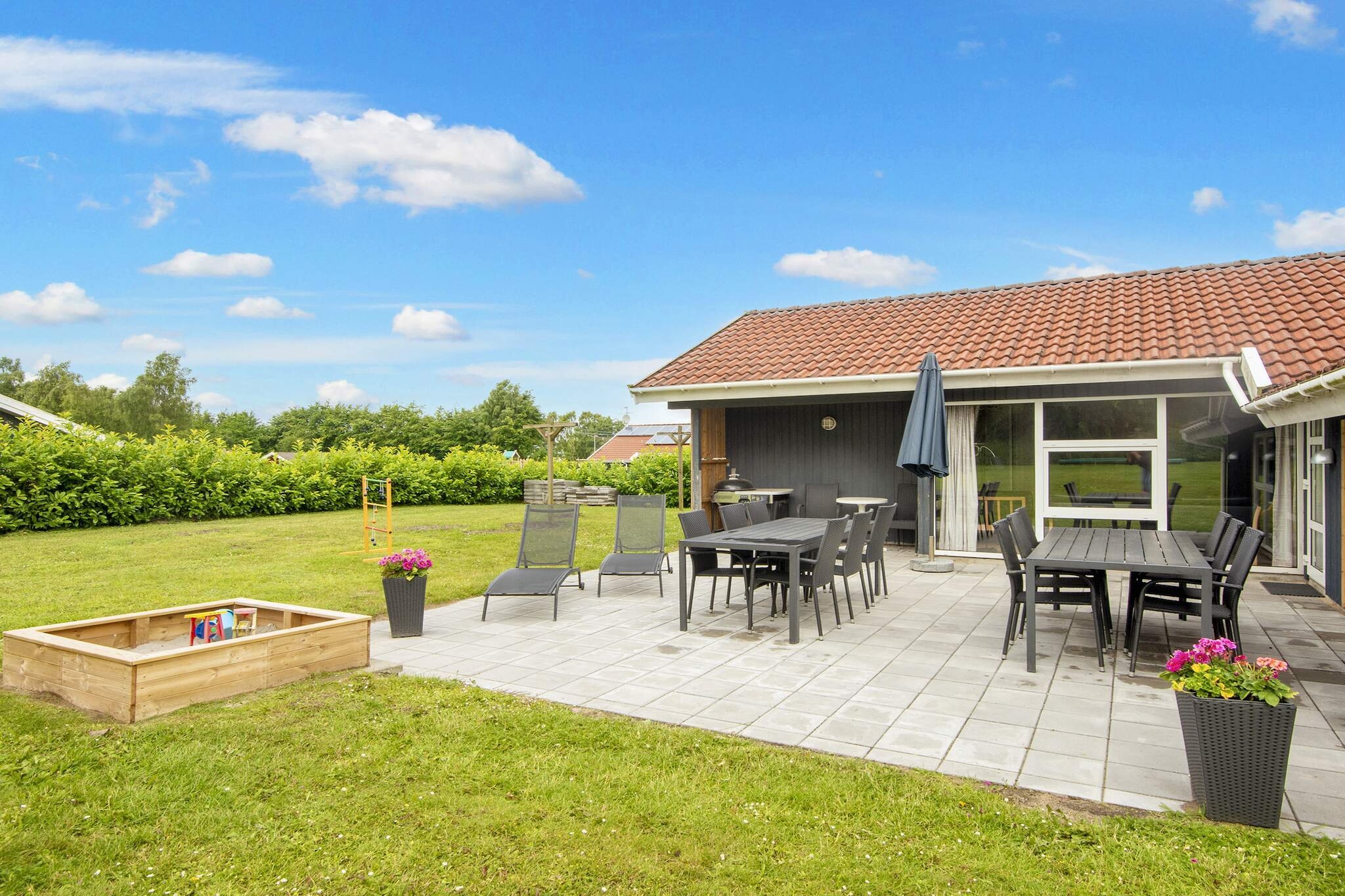 Luxe poolhouse vlakbij het strand - Buitenlucht