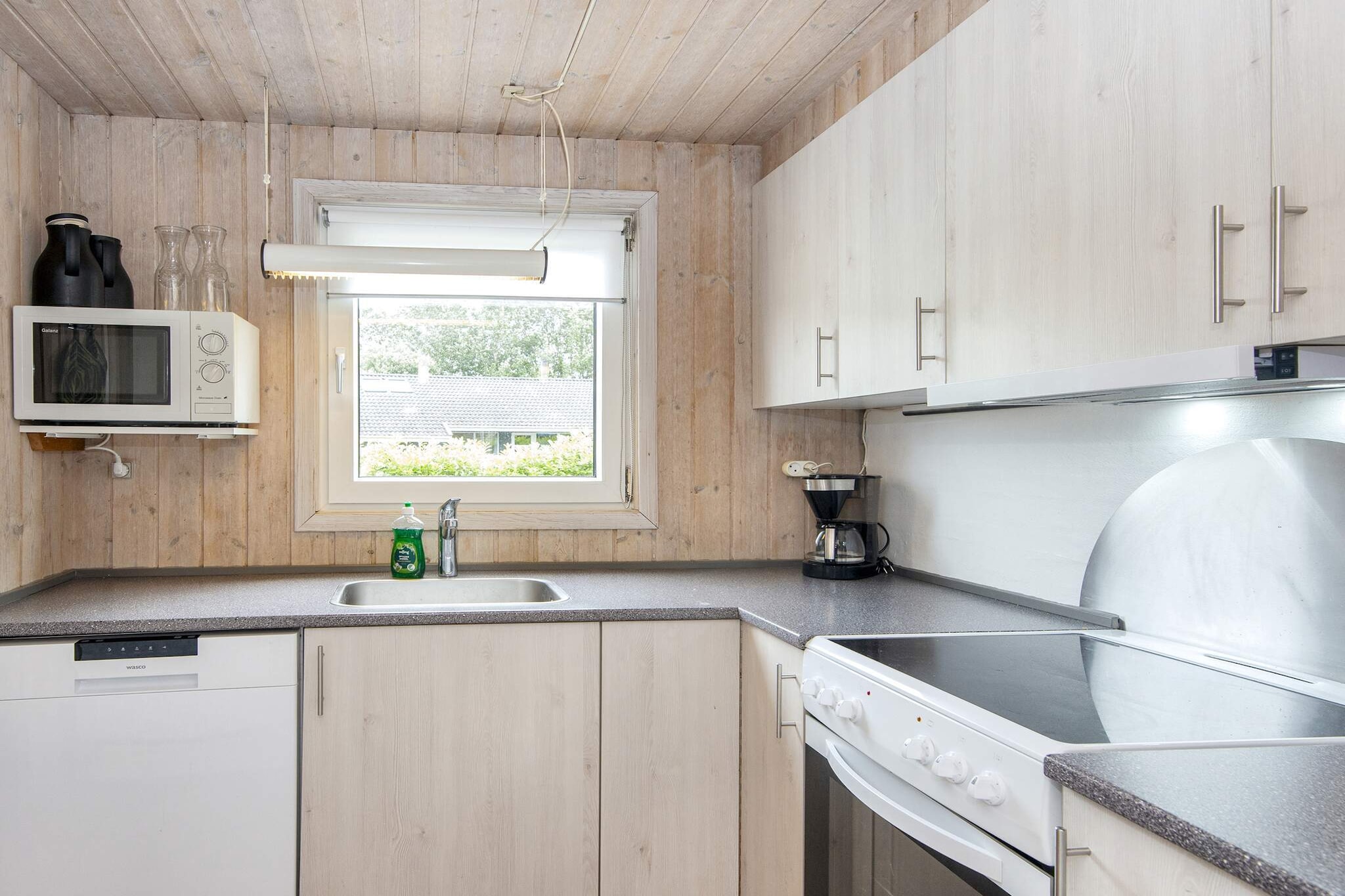 Luxe poolhouse vlakbij het strand - Binnen