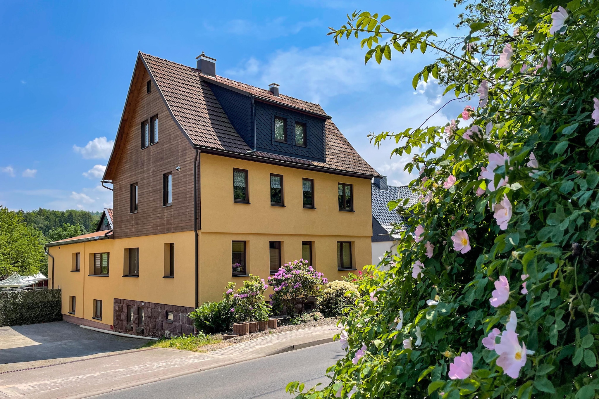 Exterior Summer