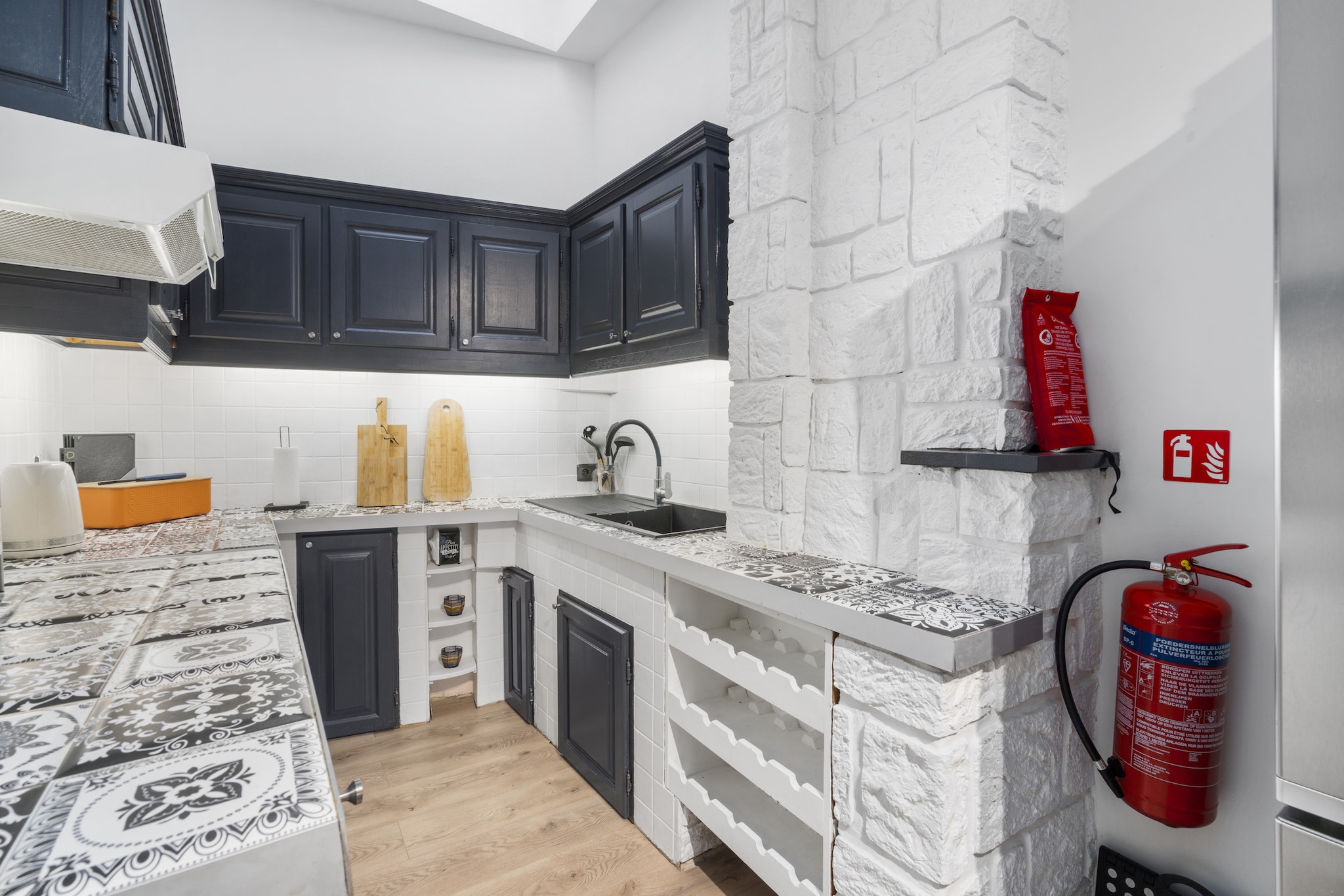 Beachfront holiday home near the market