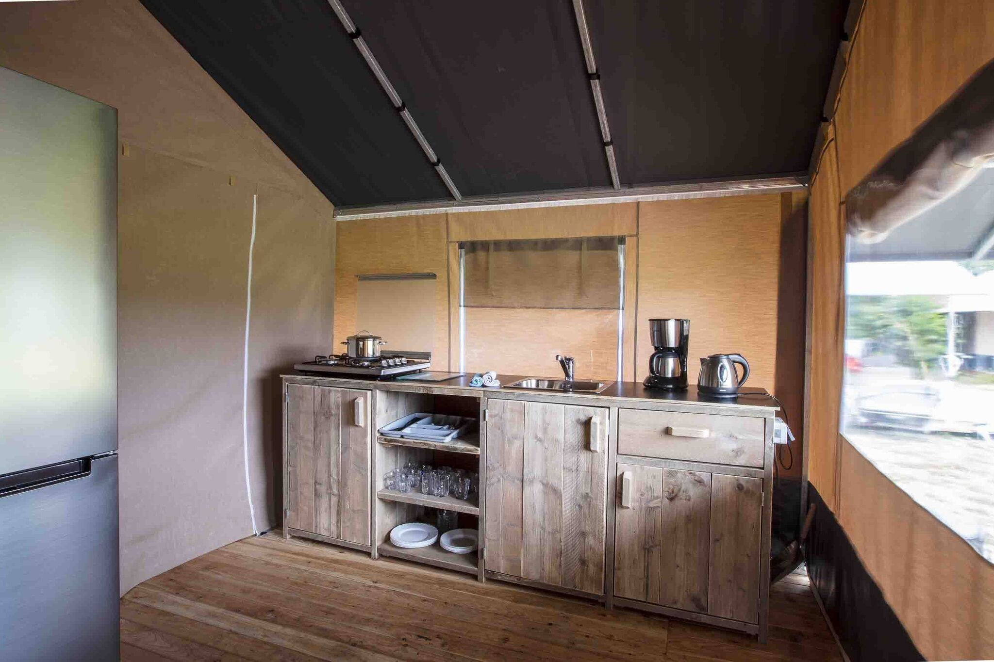 Safari tent with its own sanitary facilities