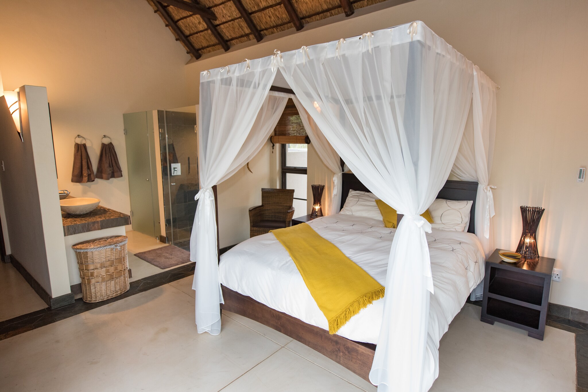 Luxury villa with a swimming pool in Hoedspruit