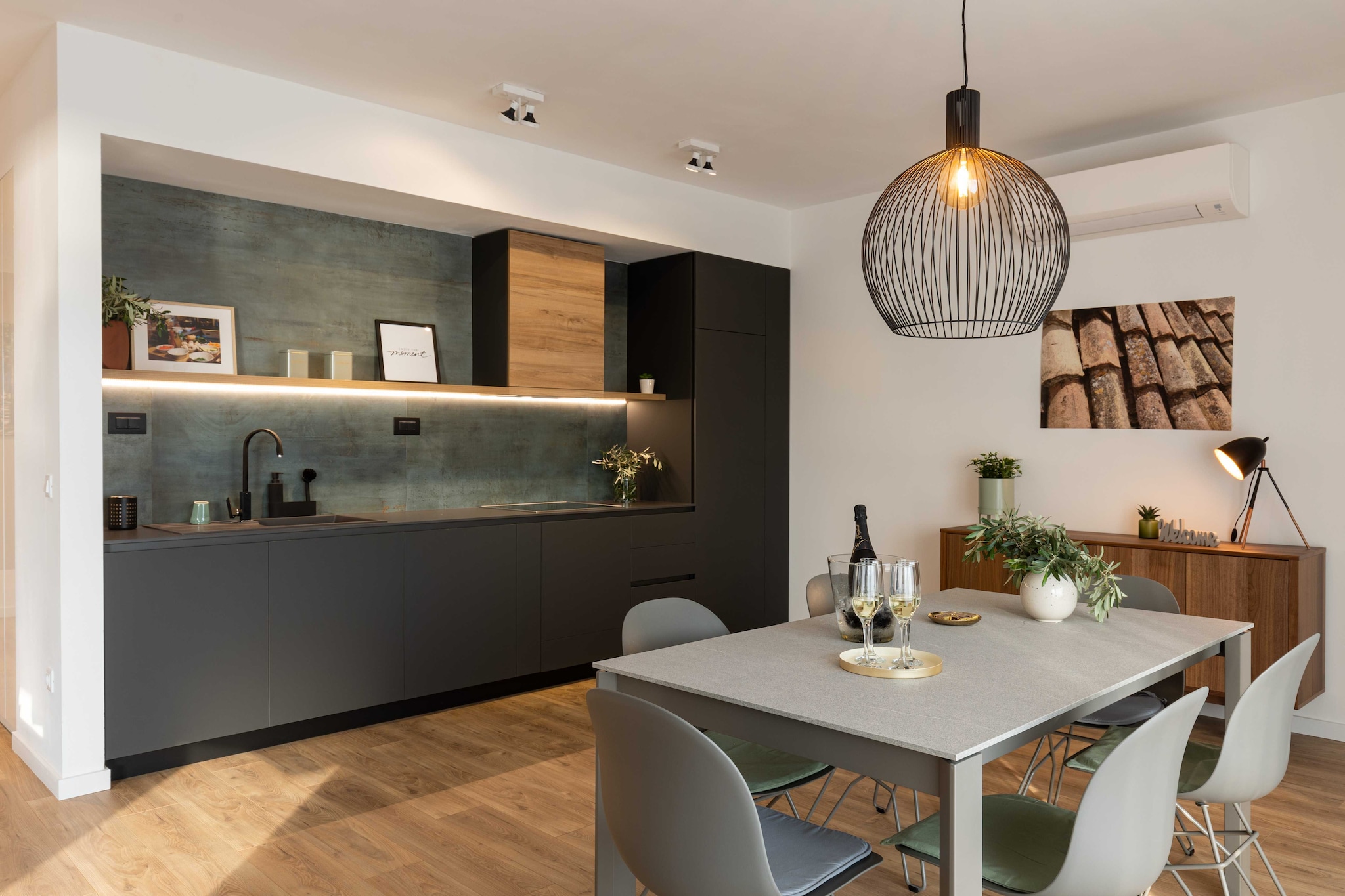 Apartments aMare - Three Bedroom Apartment with Balcony and Sea View