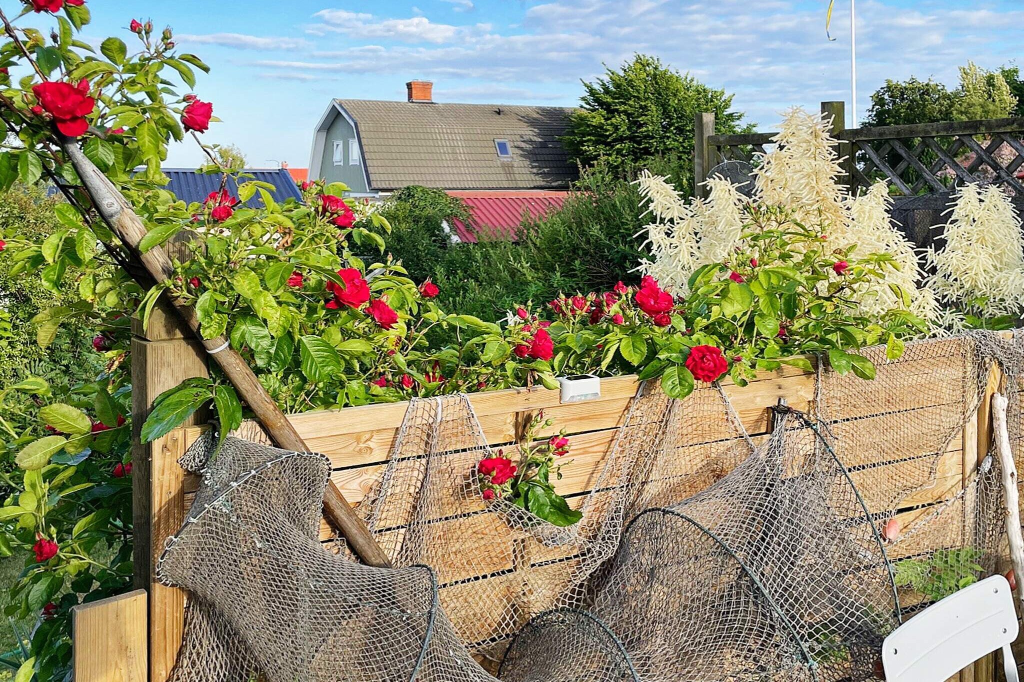 Kitchen(cooker(2 ring stoves), coffee machine, microwave, fridge-freezer), Living/bed room(double folding bed), bedroom(double bed), bathroom(washbasin, shower, toilet), heating(electric), garden, parking, air to air heatpump