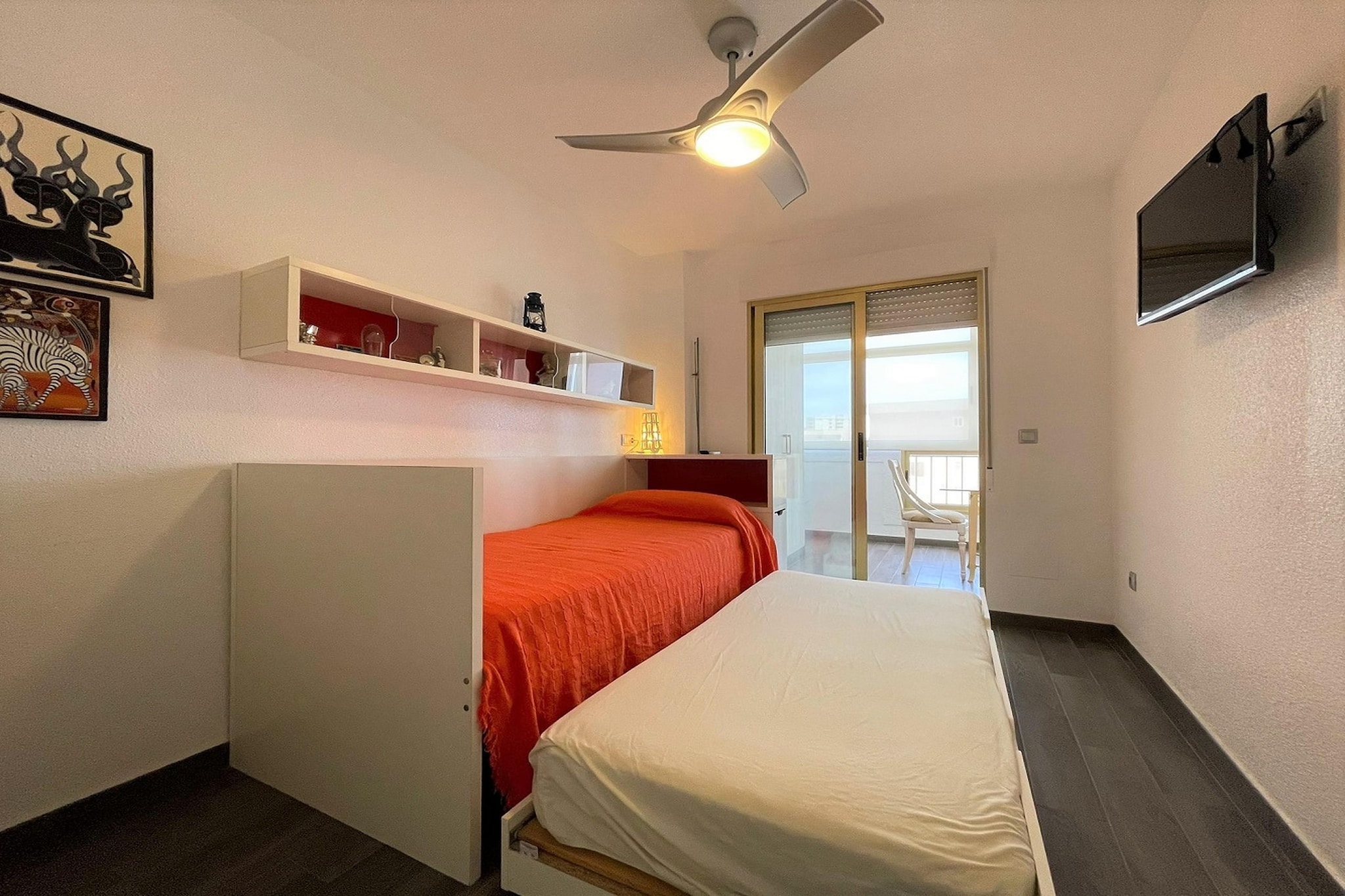 Apartamento con piscina frente al mar en La Manga del Mar Menor-Slaapkamer